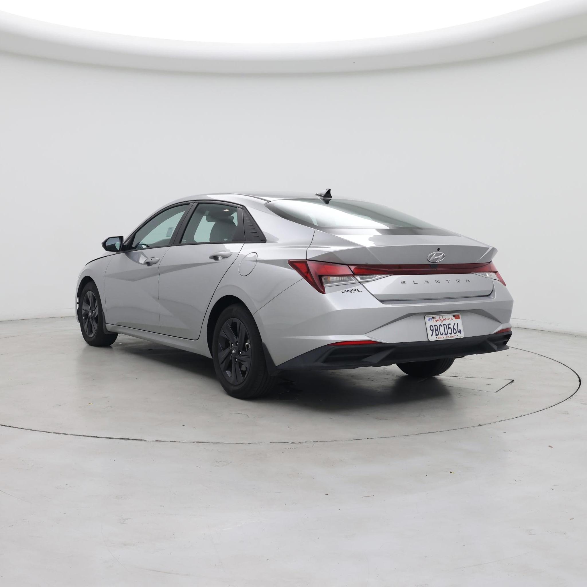 Thumbnail: 2022 Hyundai Elantra - 2