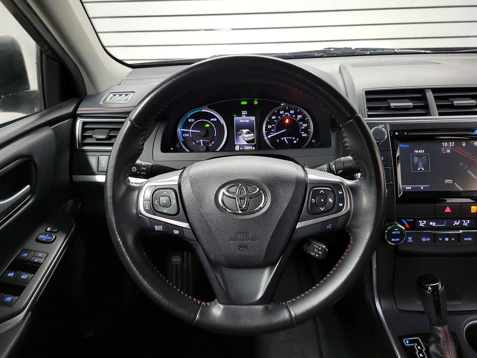 Thumbnail: 2015 Toyota Camry - 10