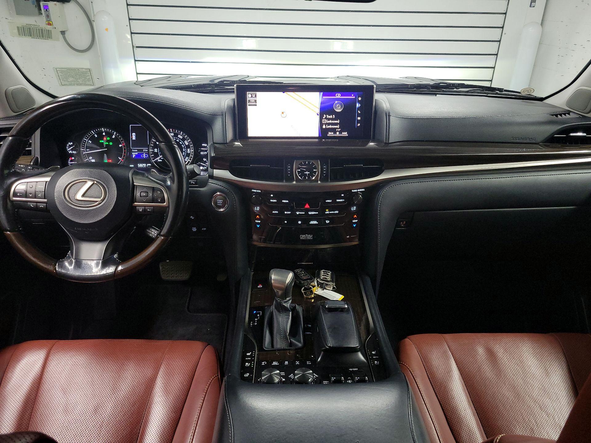 Thumbnail: 2018 Lexus LX - 9