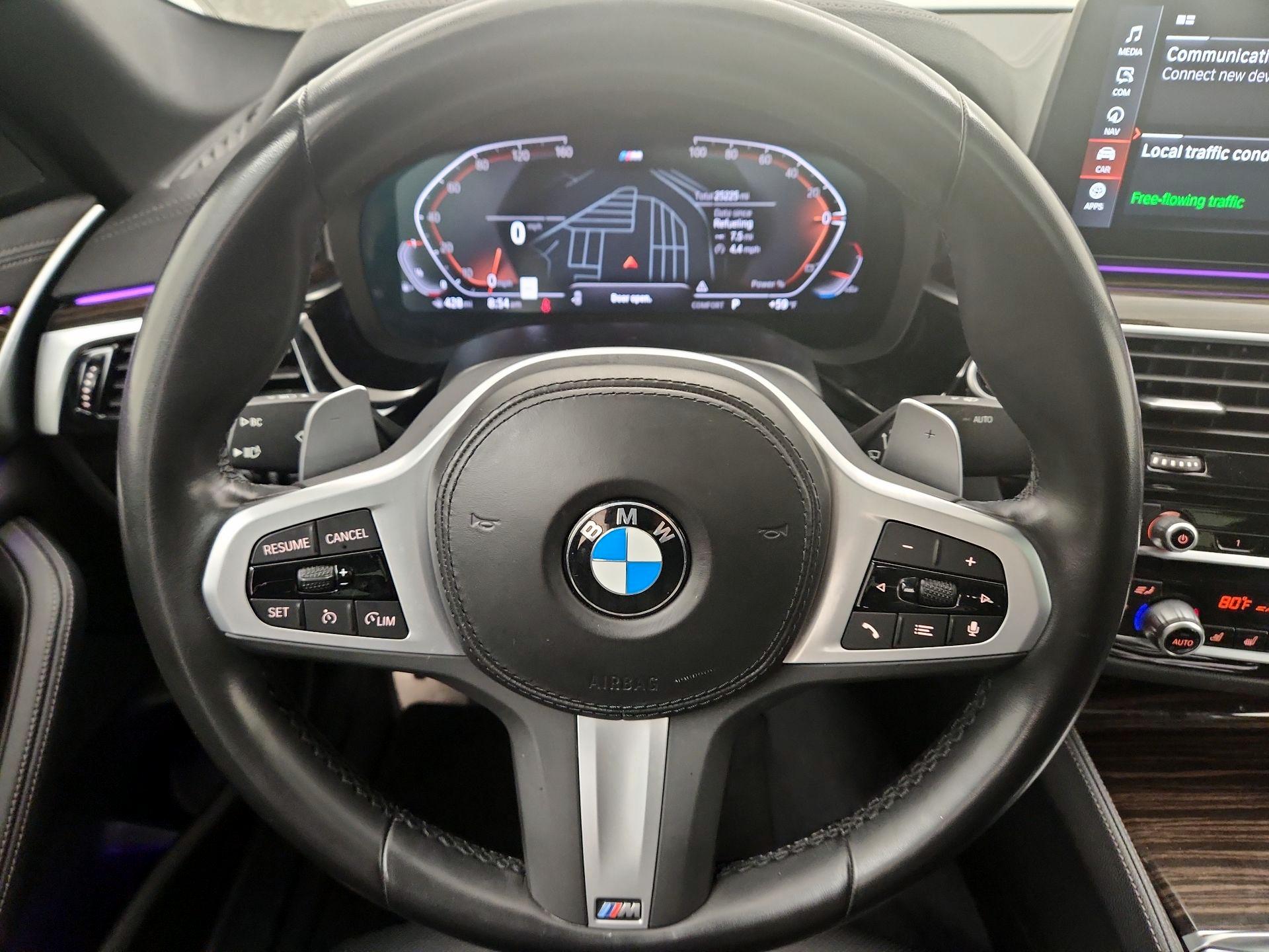 Thumbnail: 2022 BMW 5 Series - 10