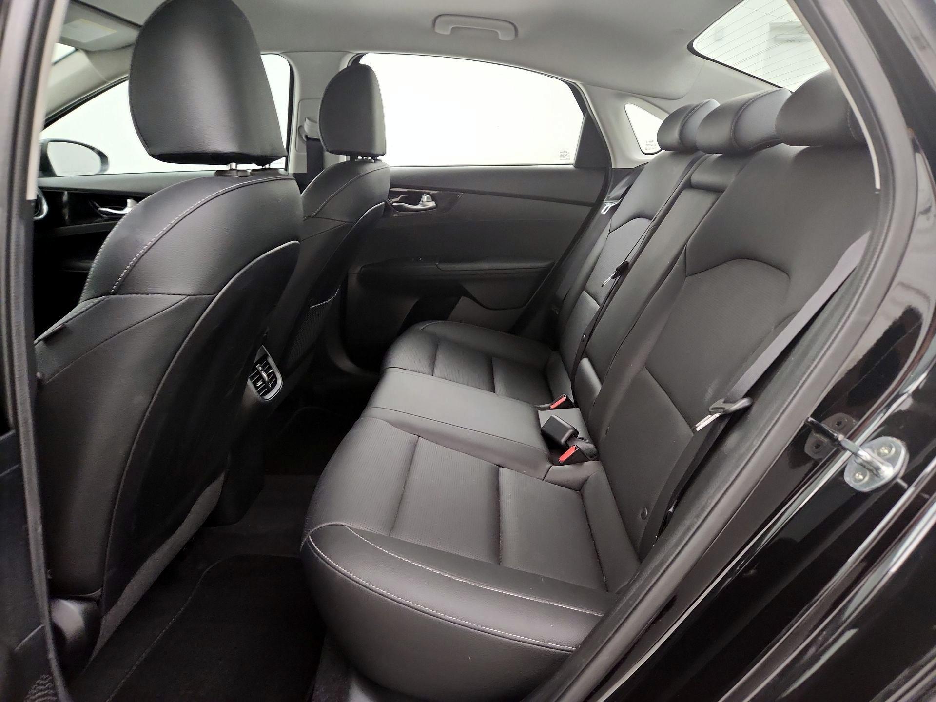 Thumbnail: 2020 Kia Forte - 19