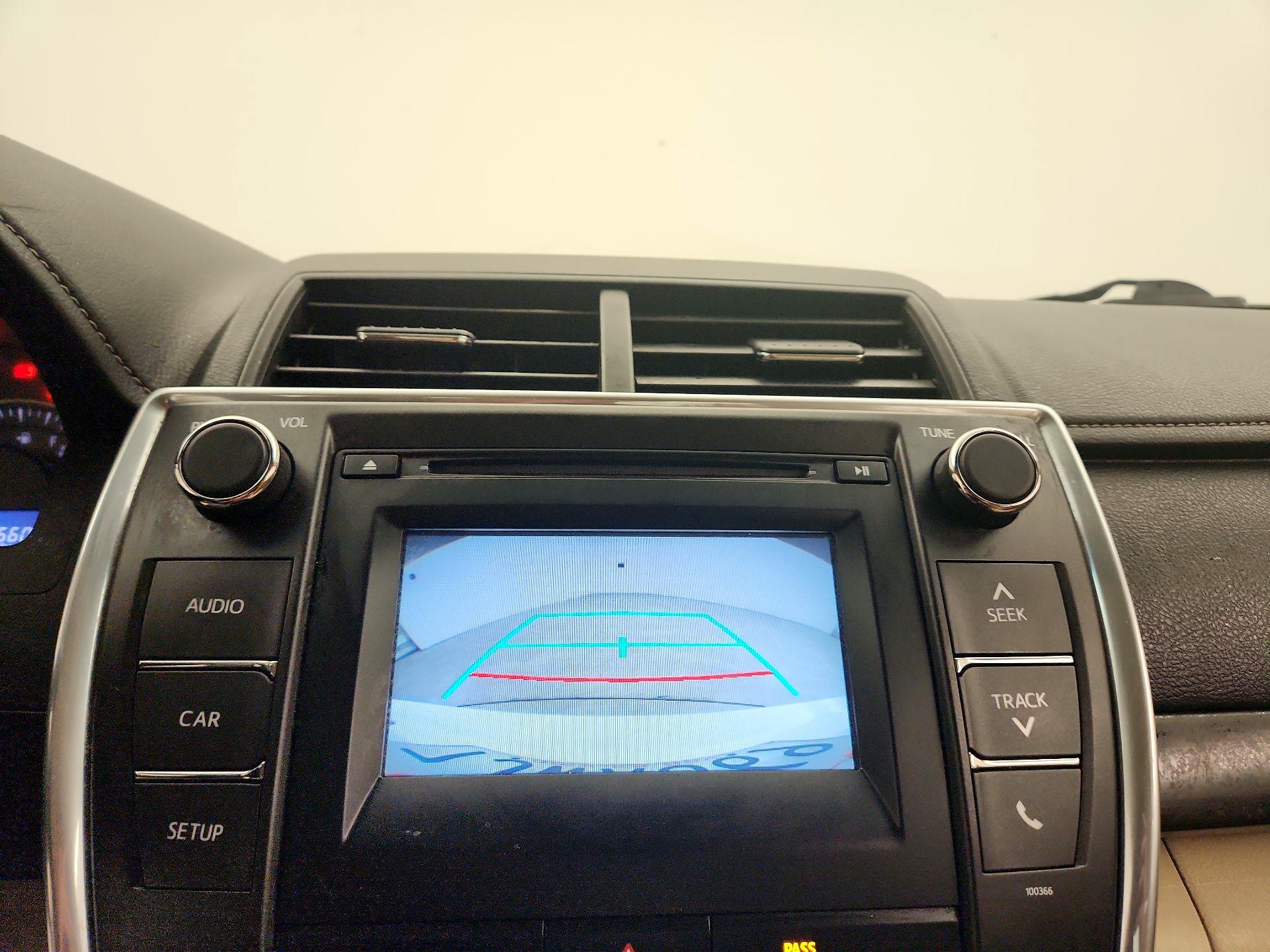 Thumbnail: 2015 Toyota Camry - 14