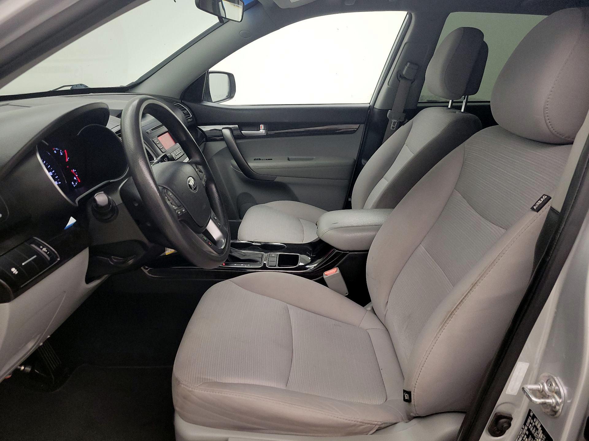 Thumbnail: 2014 Kia Sorento - 11