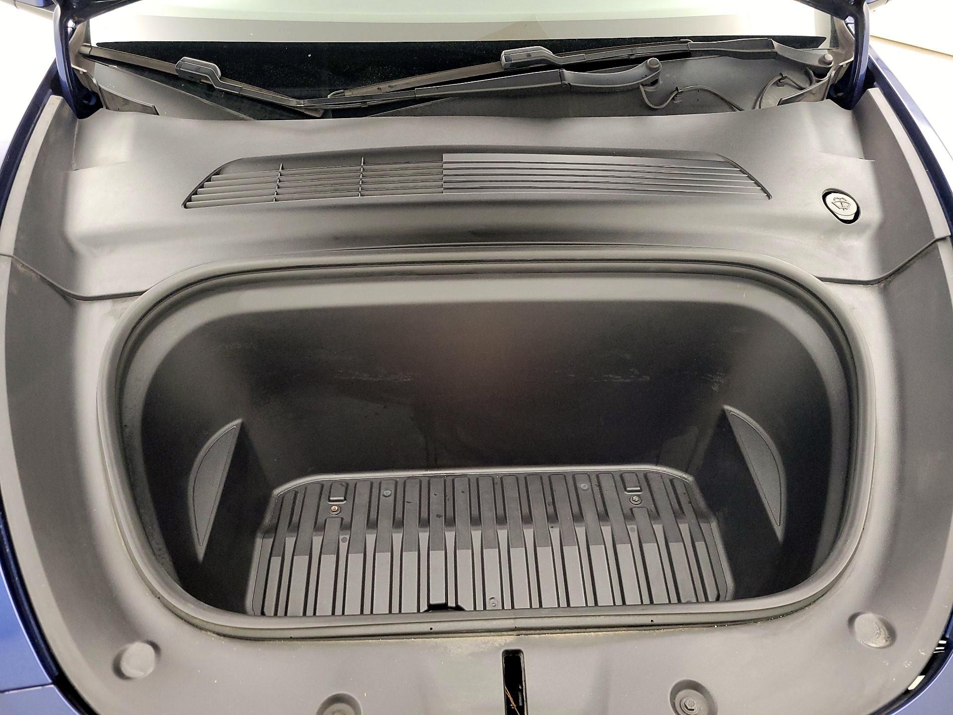 Thumbnail: 2020 Tesla Model Y - 20