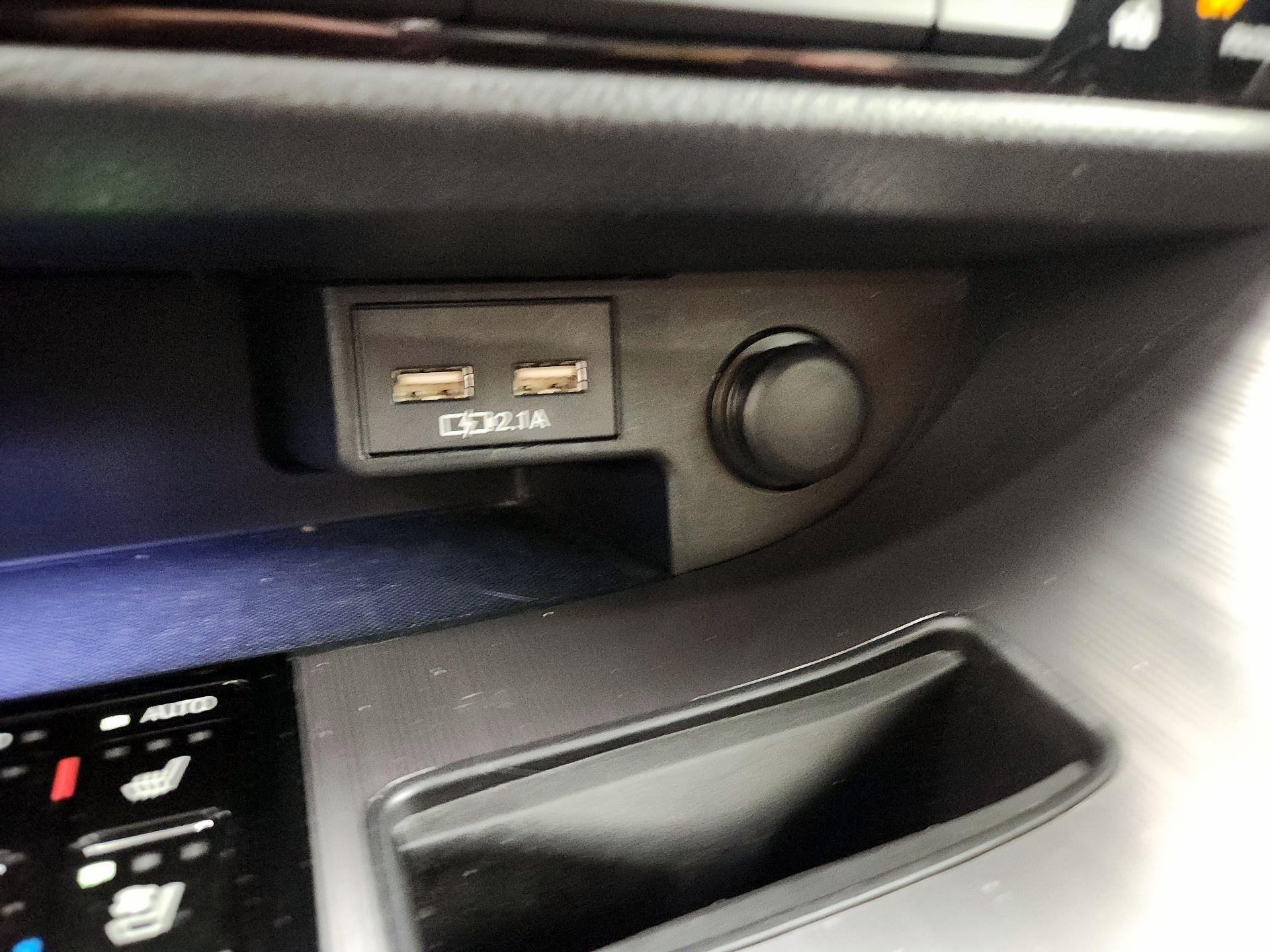 Thumbnail: 2020 Lexus RX - 19