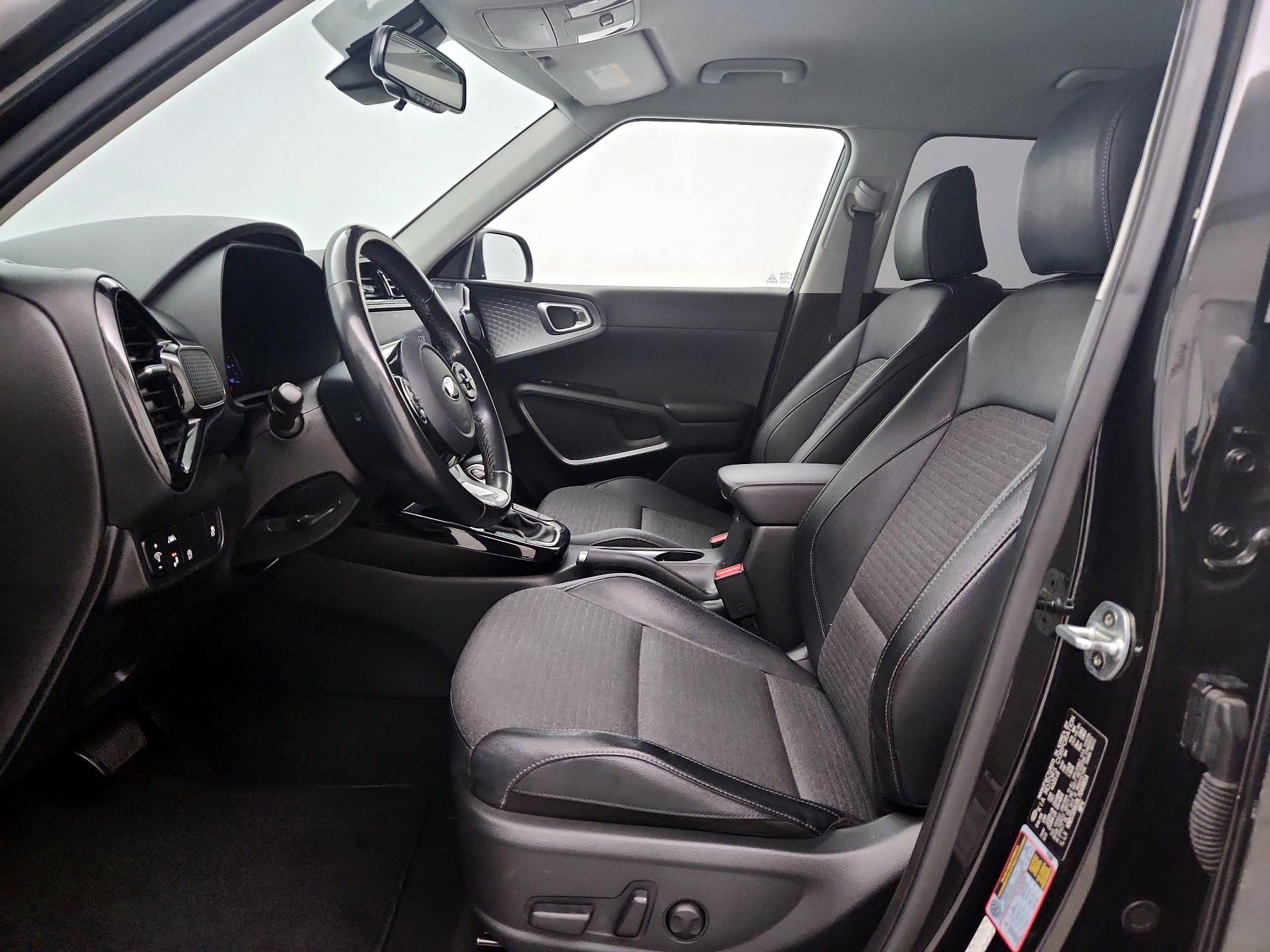 Thumbnail: 2020 Kia Soul - 11