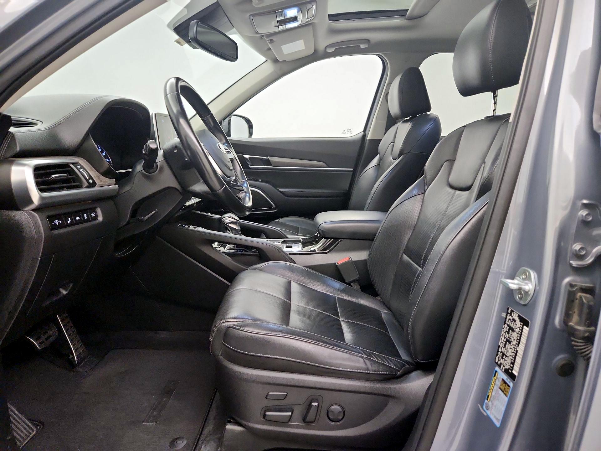 Thumbnail: 2020 Kia Telluride - 11