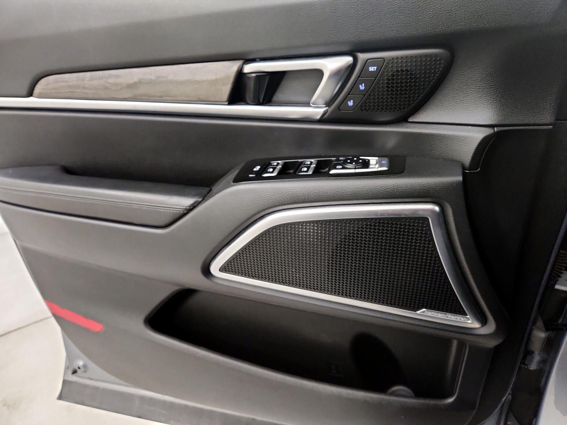 Thumbnail: 2020 Kia Telluride - 12