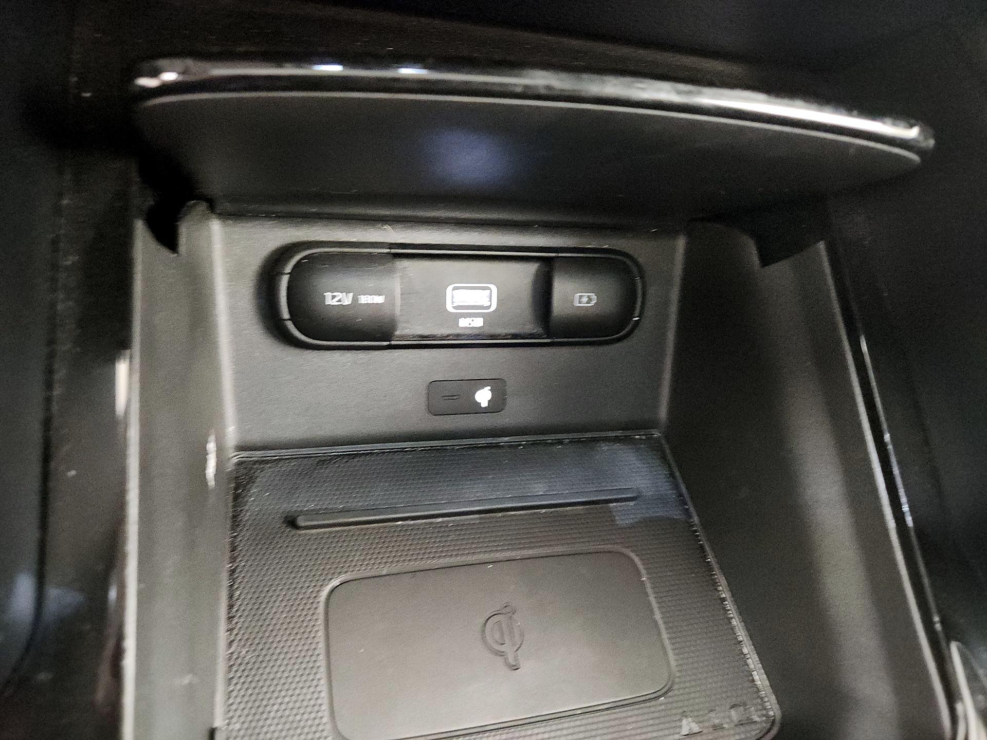 Thumbnail: 2020 Kia Telluride - 19