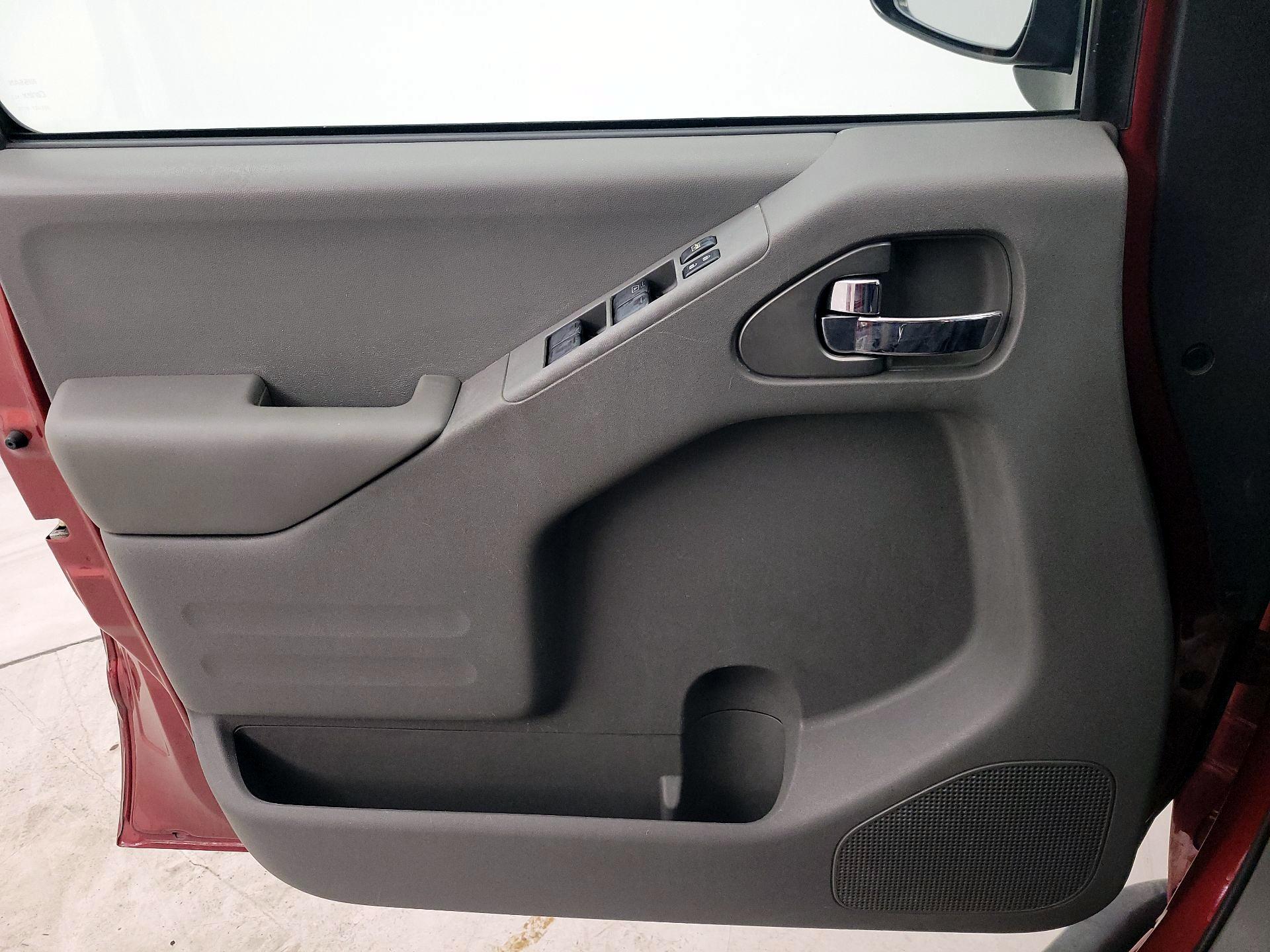 Thumbnail: 2019 Nissan Frontier - 12