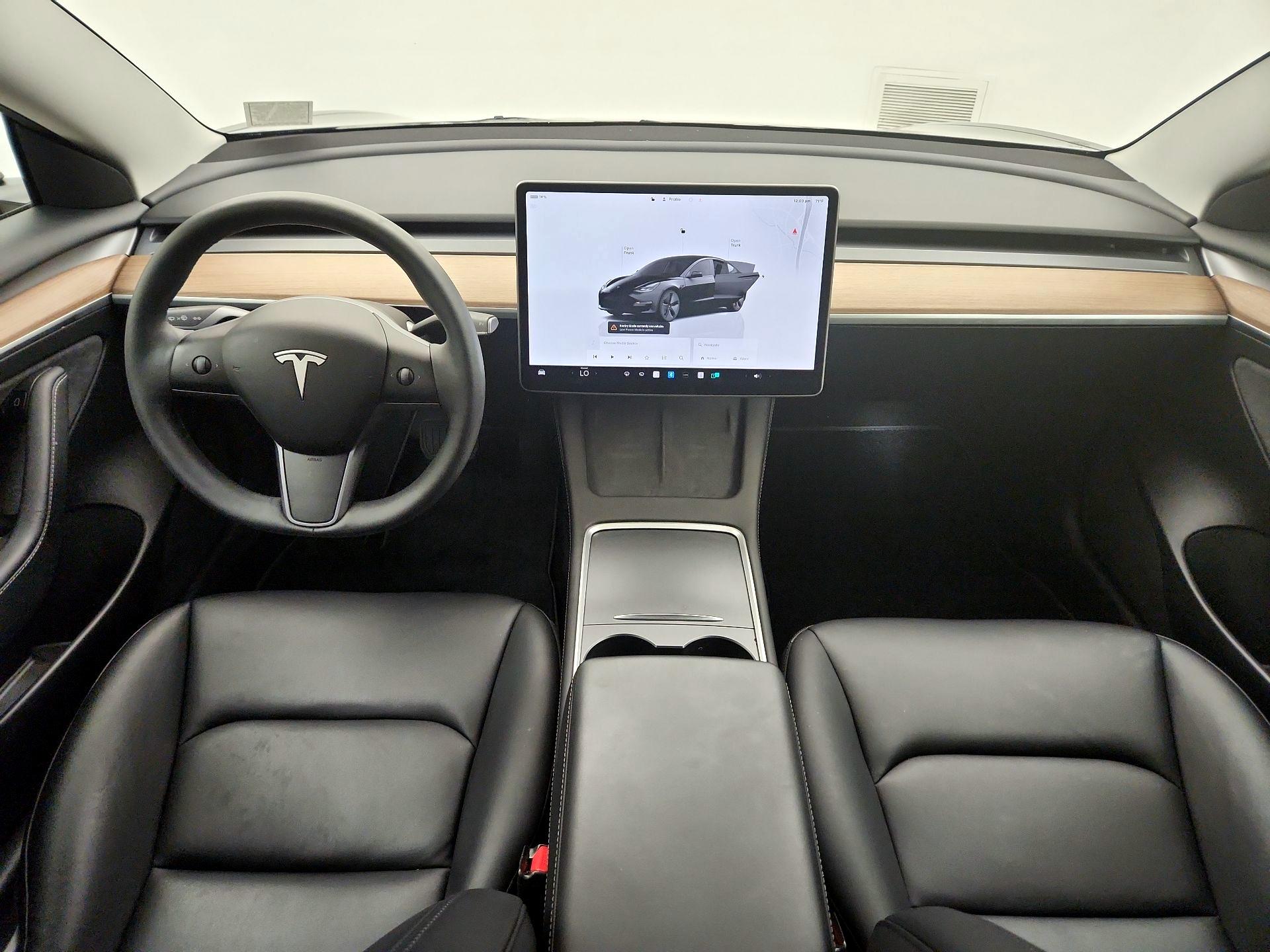 Thumbnail: 2023 Tesla Model 3 - 9