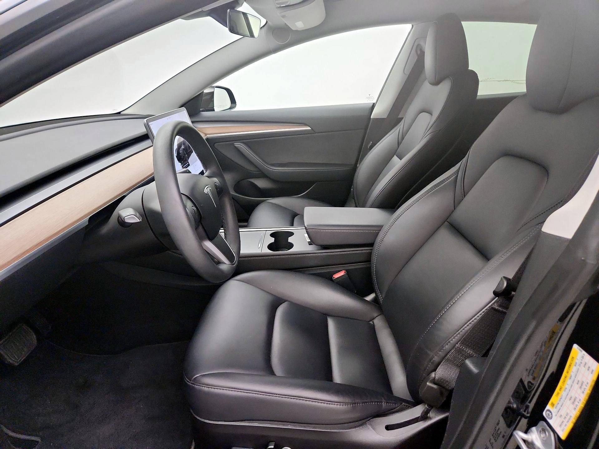 Thumbnail: 2023 Tesla Model 3 - 11
