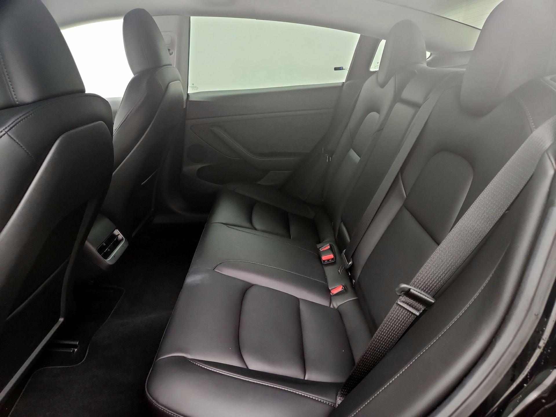 Thumbnail: 2023 Tesla Model 3 - 18