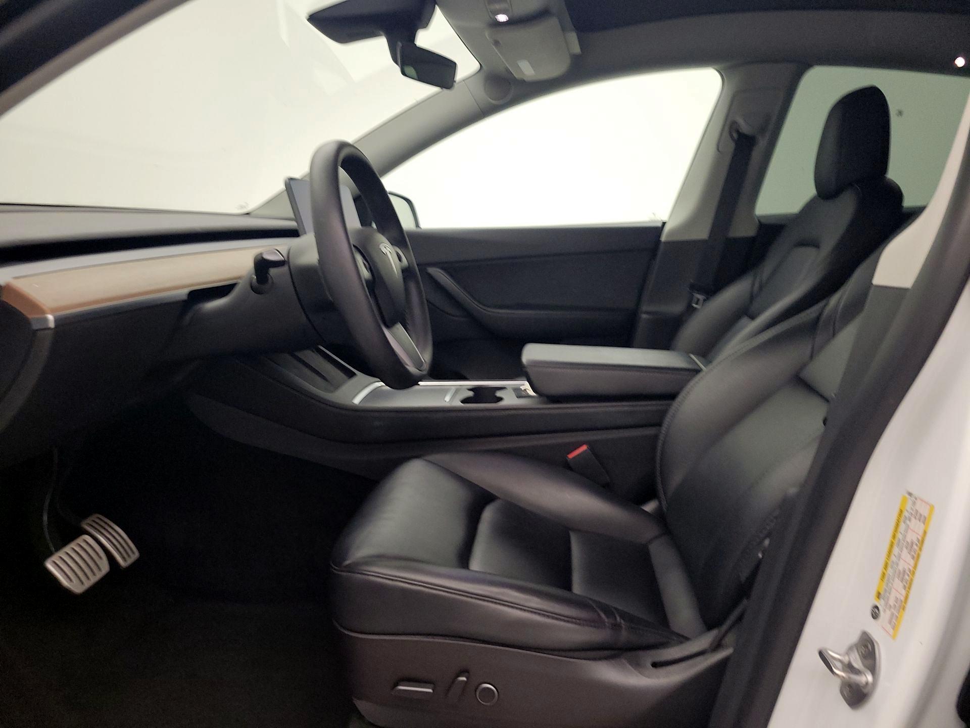 Thumbnail: 2022 Tesla Model Y - 11