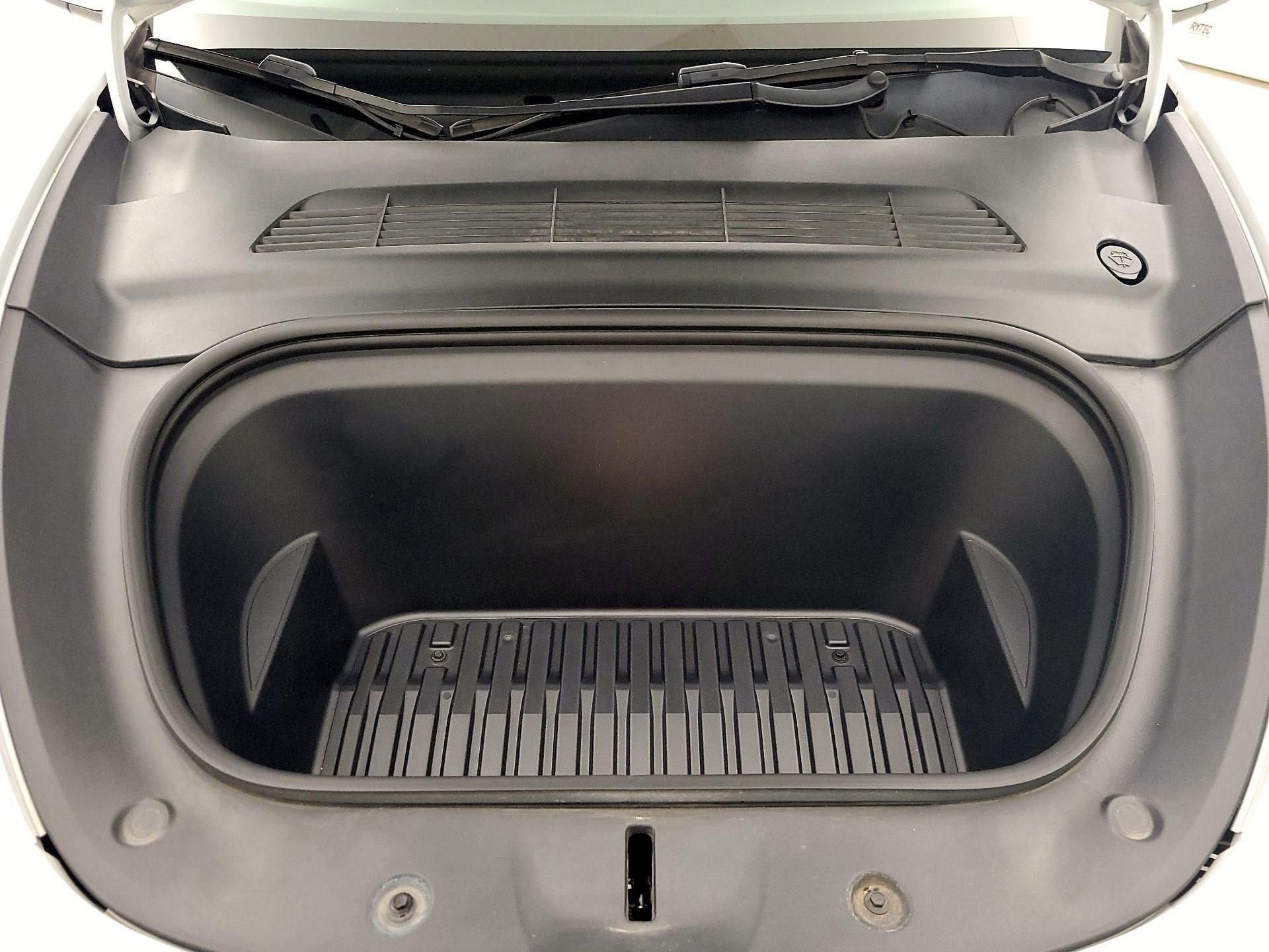 Thumbnail: 2022 Tesla Model Y - 20