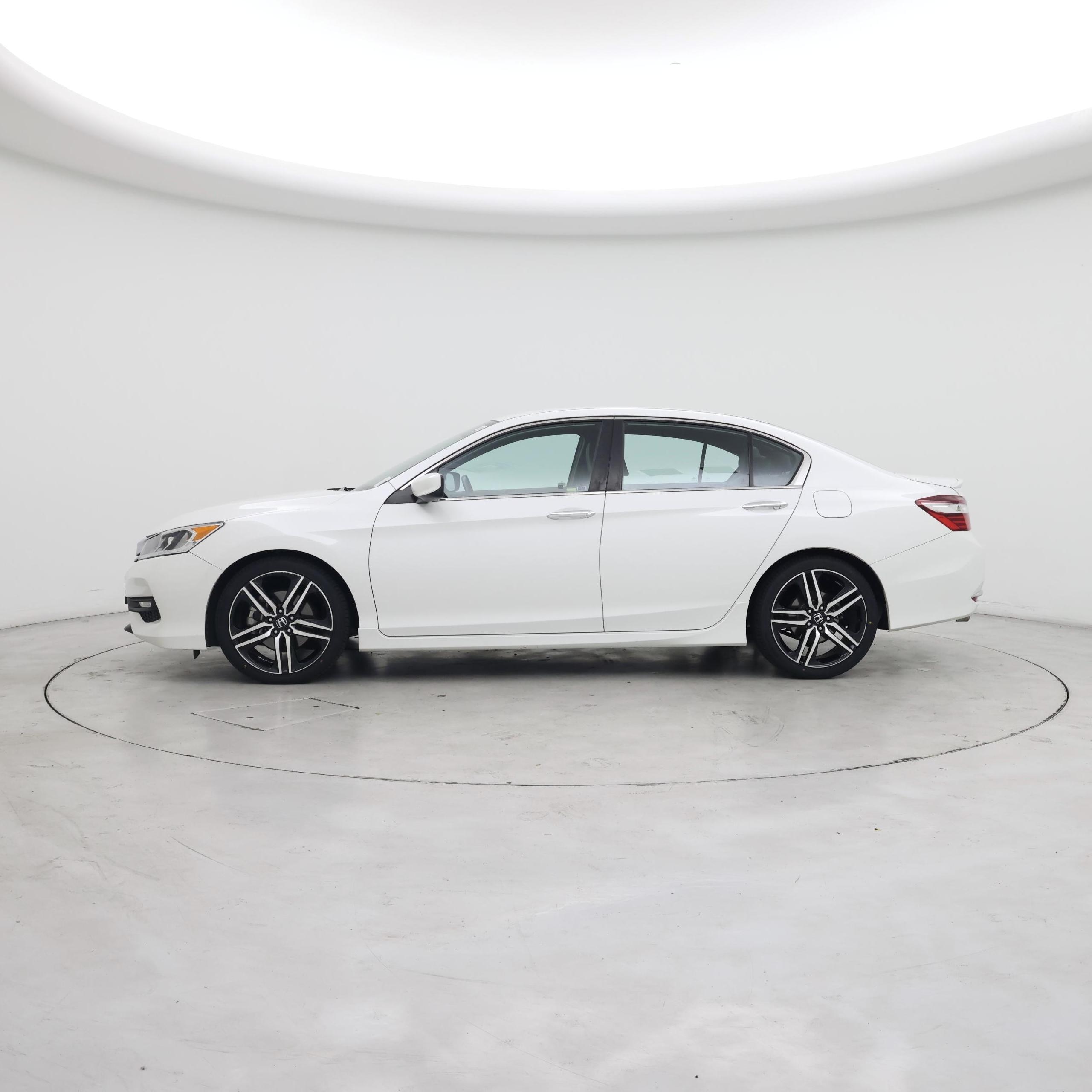 Thumbnail: 2017 Honda Accord - 3