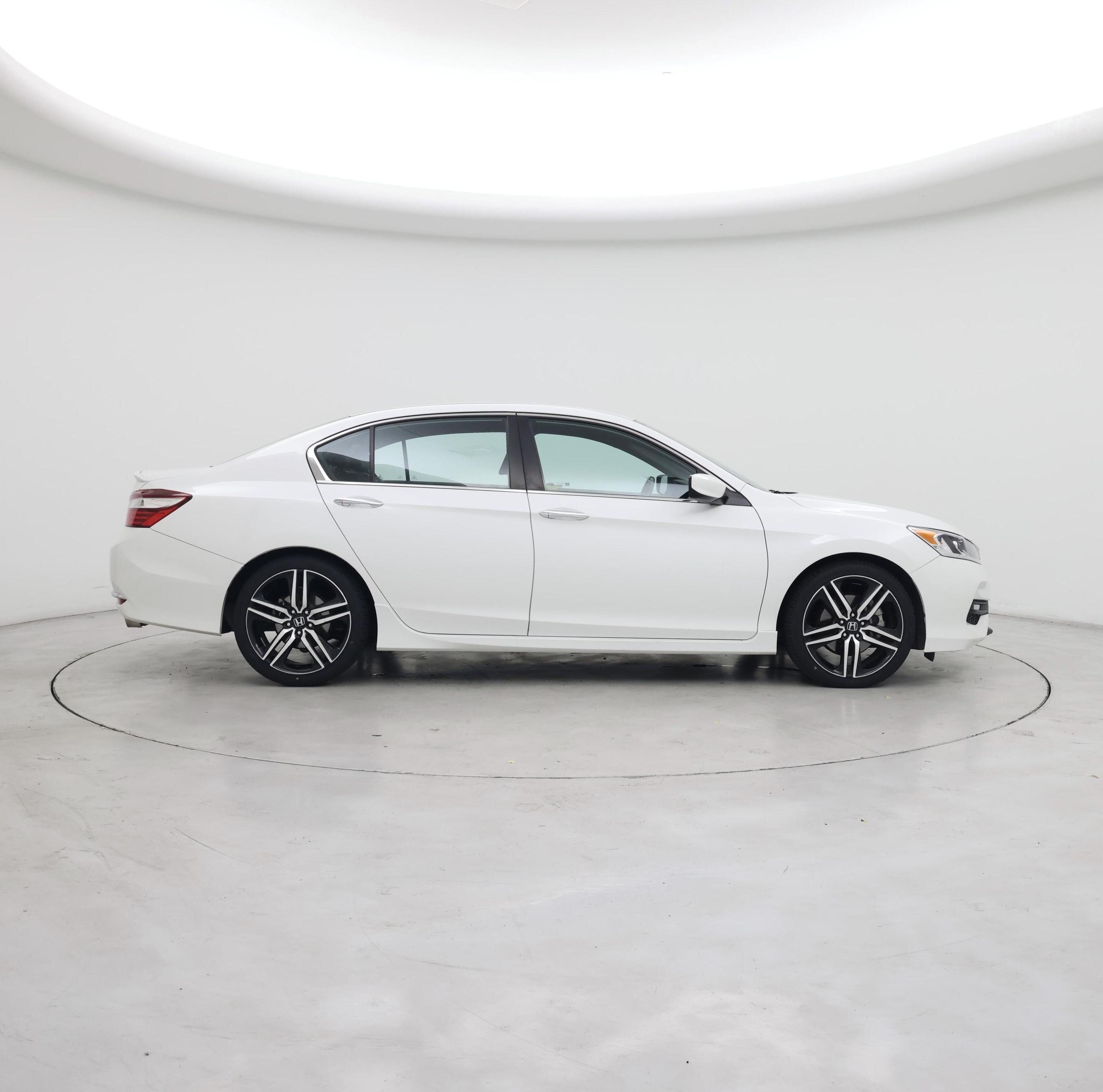 Thumbnail: 2017 Honda Accord - 7