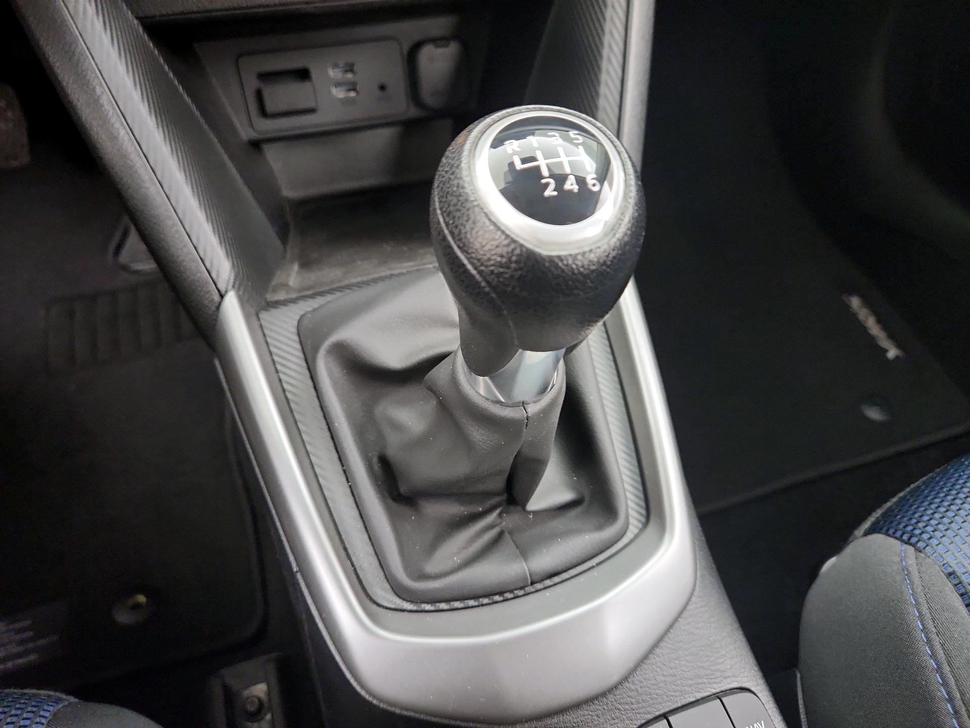 Thumbnail: 2019 Toyota Yaris - 17
