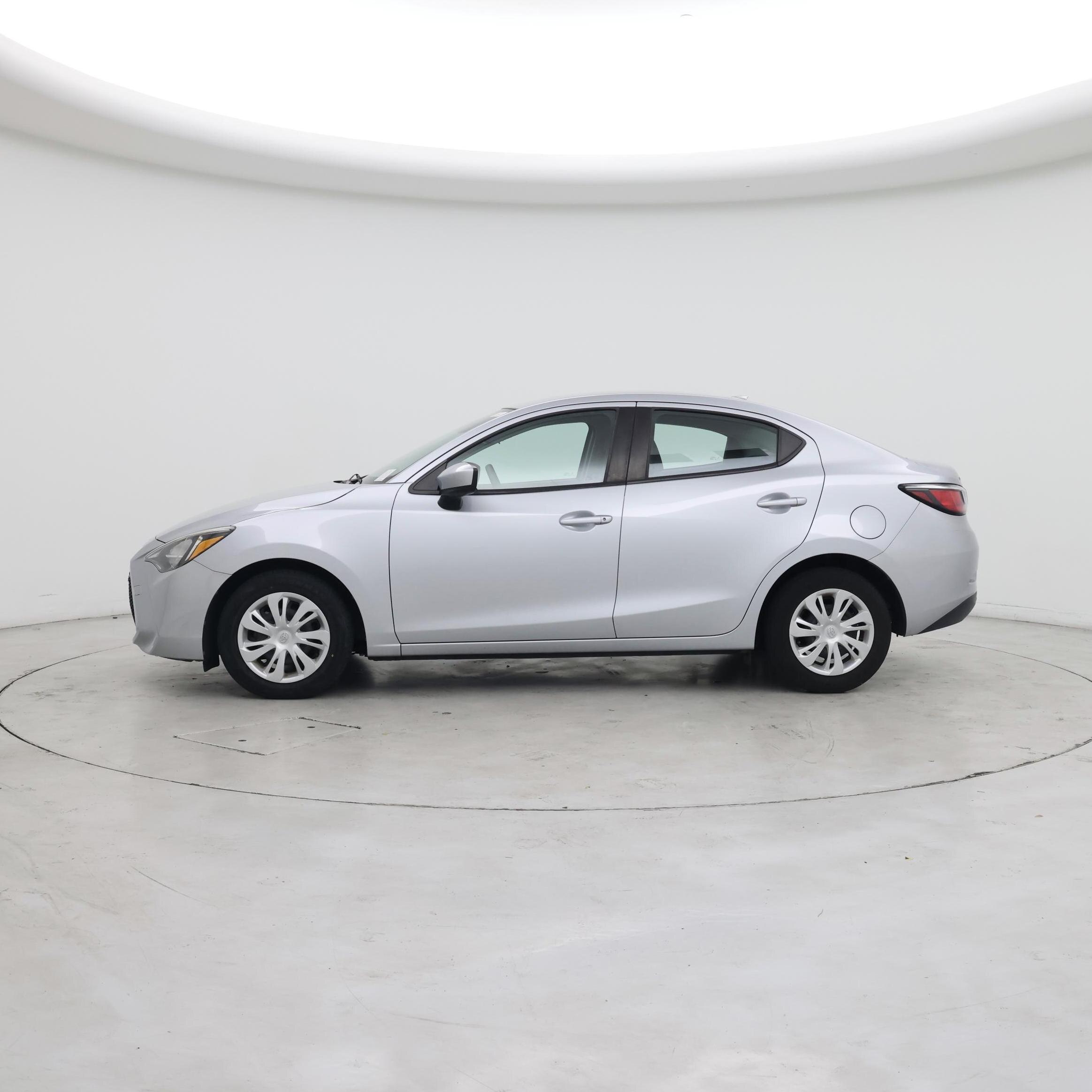 Thumbnail: 2019 Toyota Yaris - 3