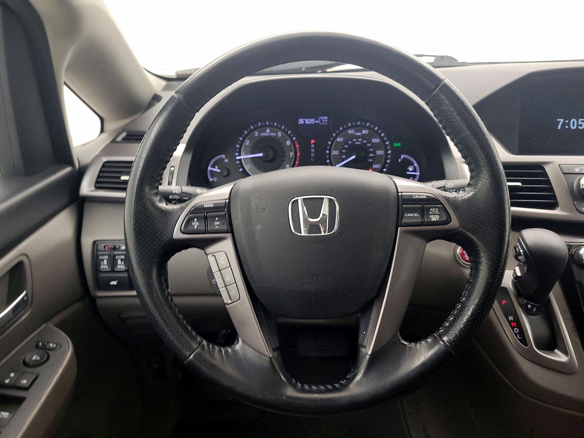 Thumbnail: 2017 Honda Odyssey - 10