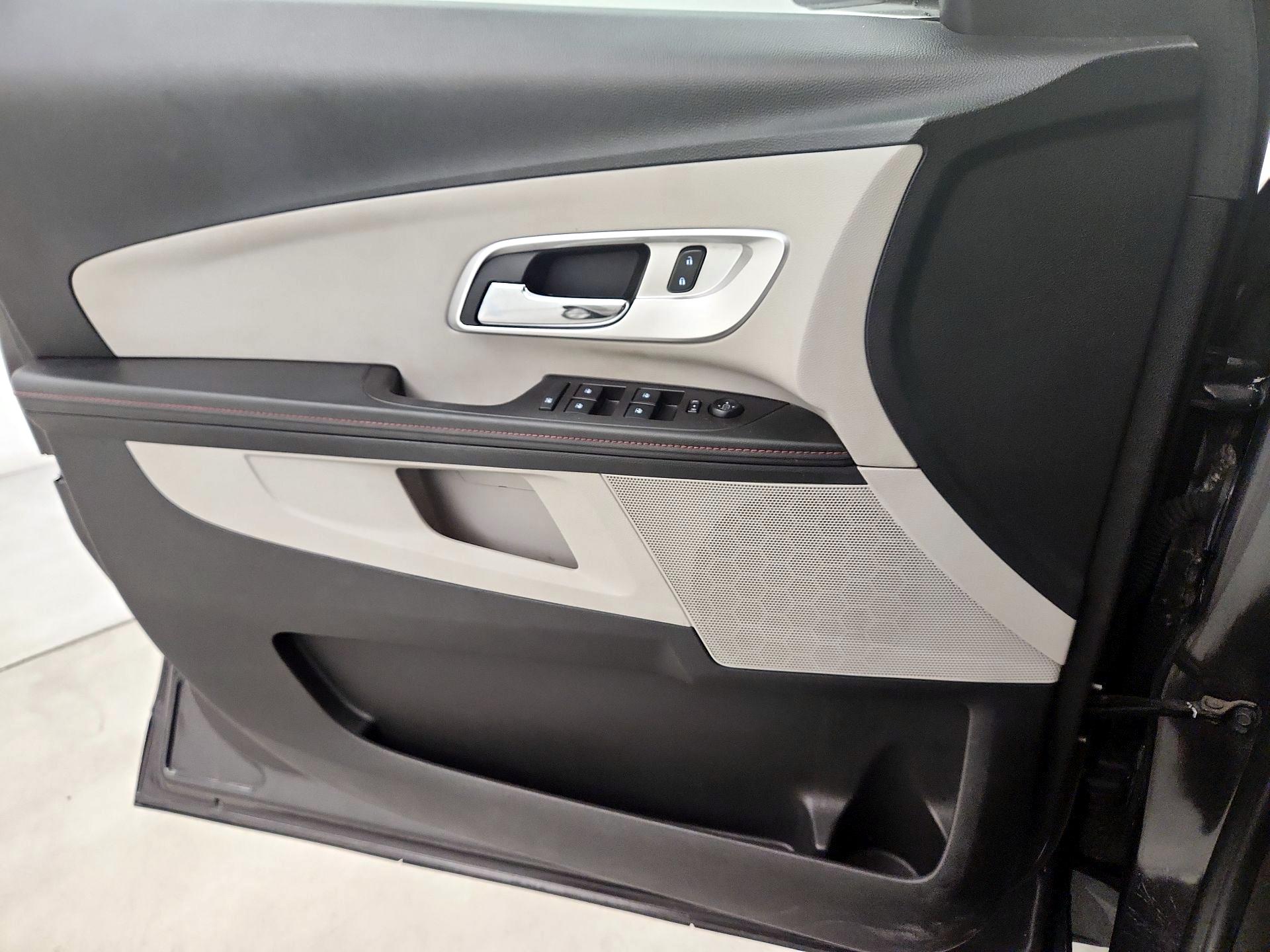 Thumbnail: 2015 Chevrolet Equinox - 12