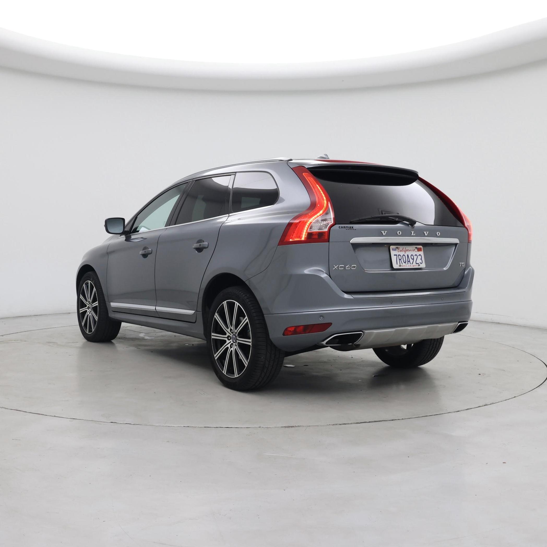Thumbnail: 2016 Volvo XC60 - 2