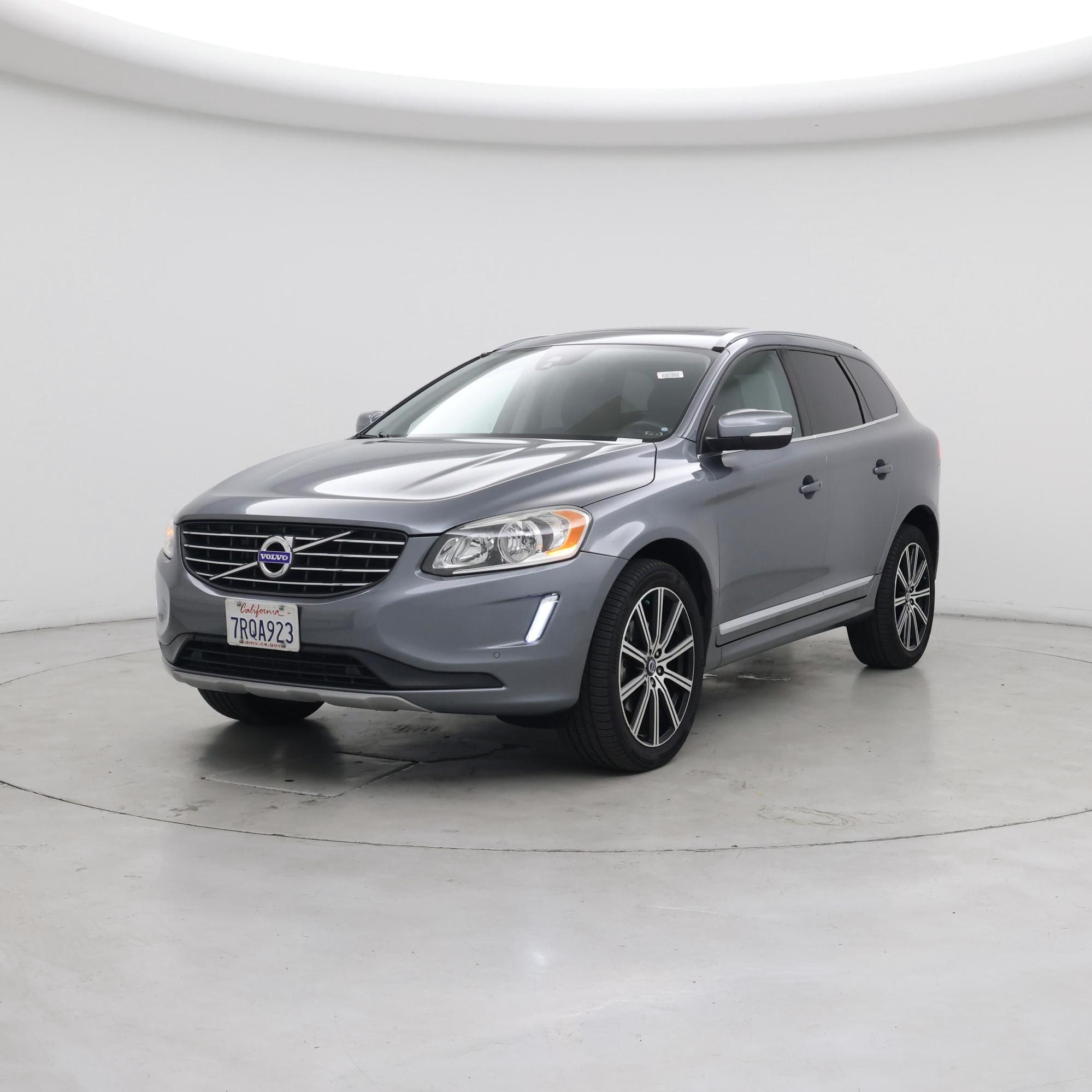 Thumbnail: 2016 Volvo XC60 - 4