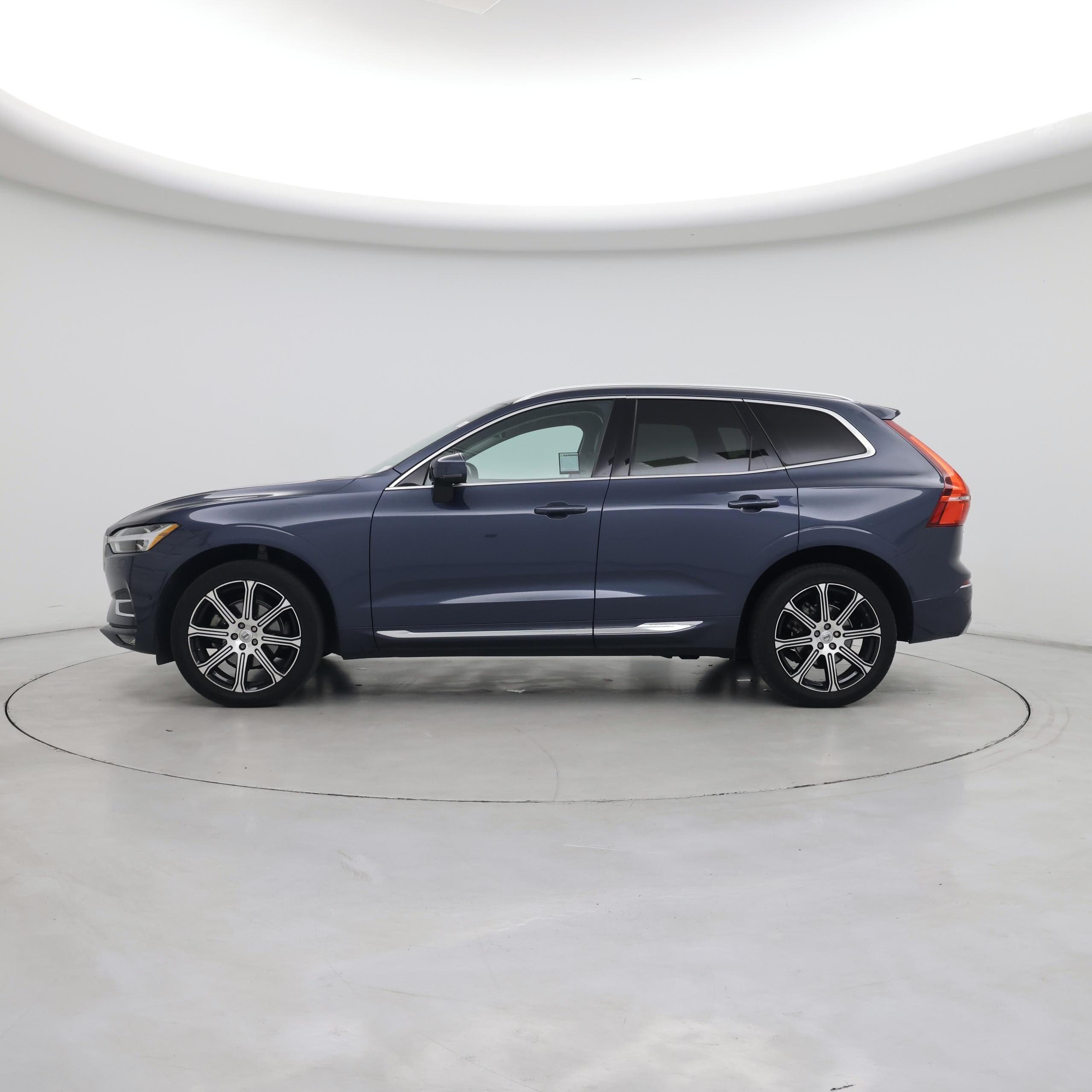 Thumbnail: 2019 Volvo XC60 - 3