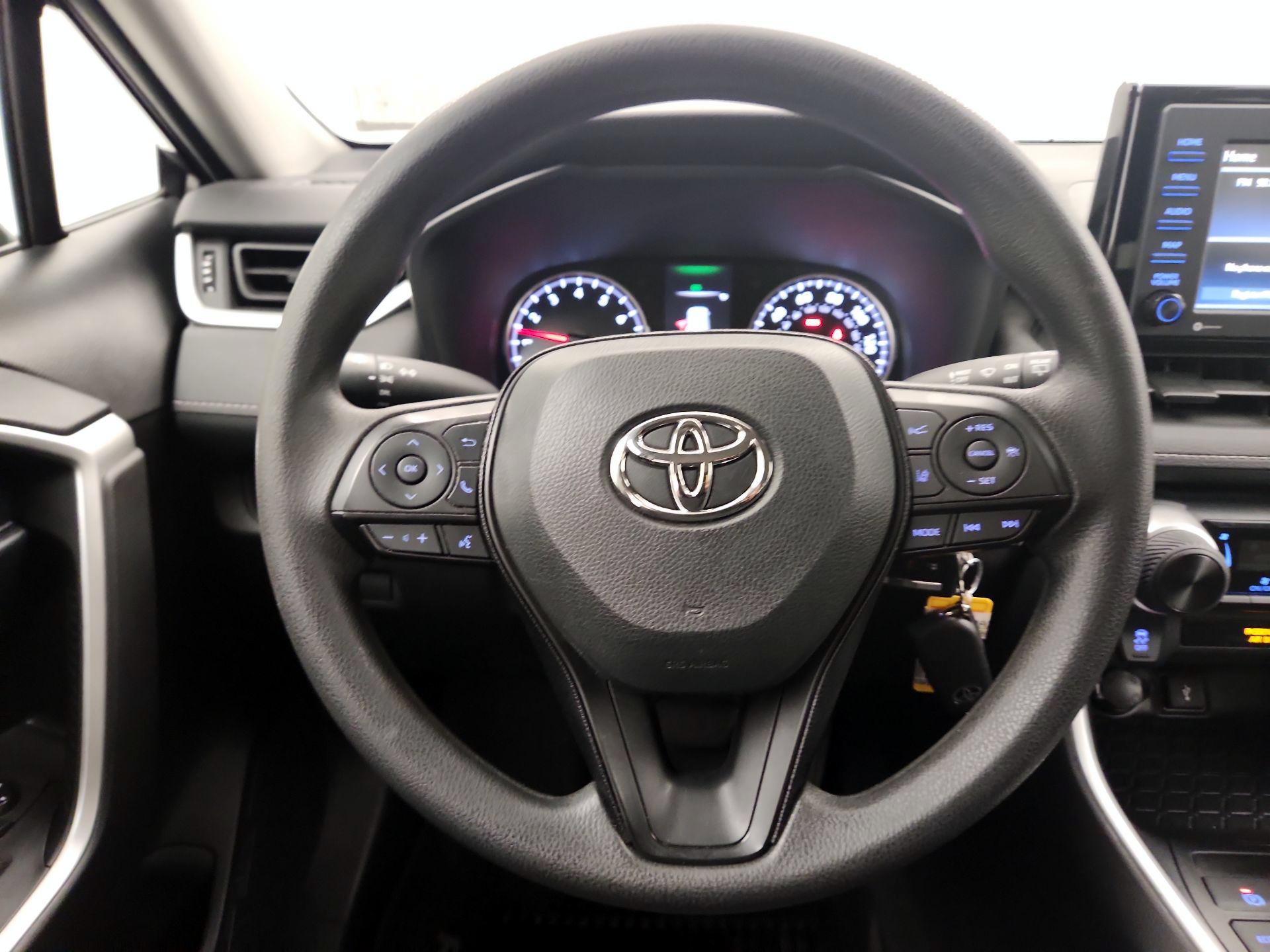 Thumbnail: 2023 Toyota Corolla Cross - 10