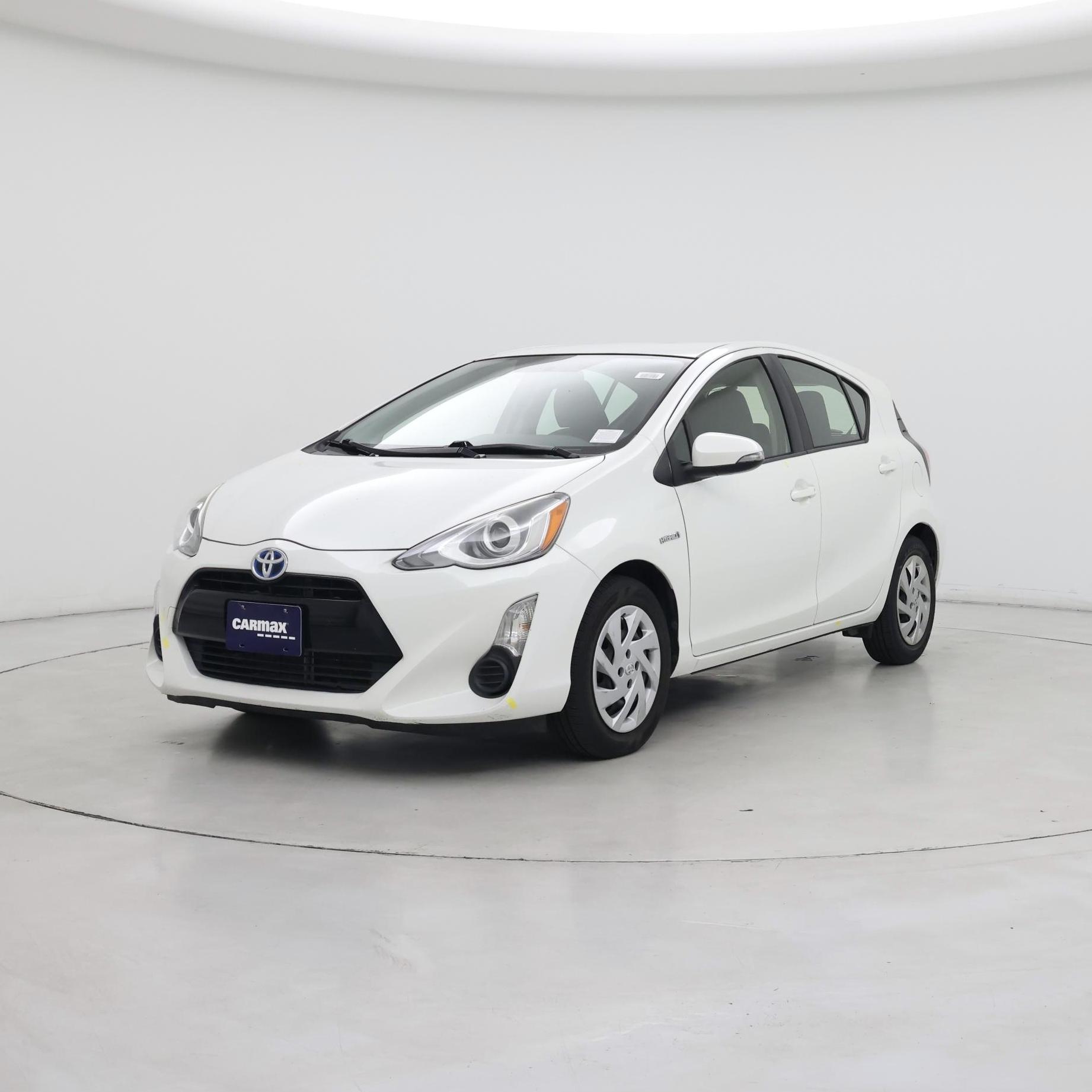 Thumbnail: 2015 Toyota Prius - 4