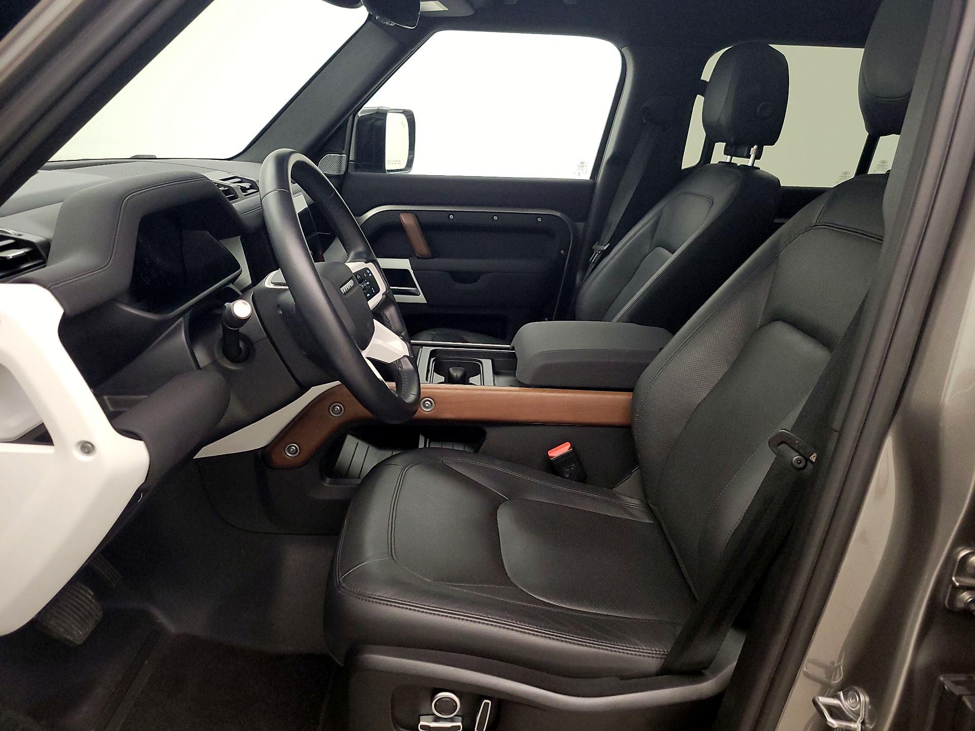 Thumbnail: 2023 Land Rover Defender - 11