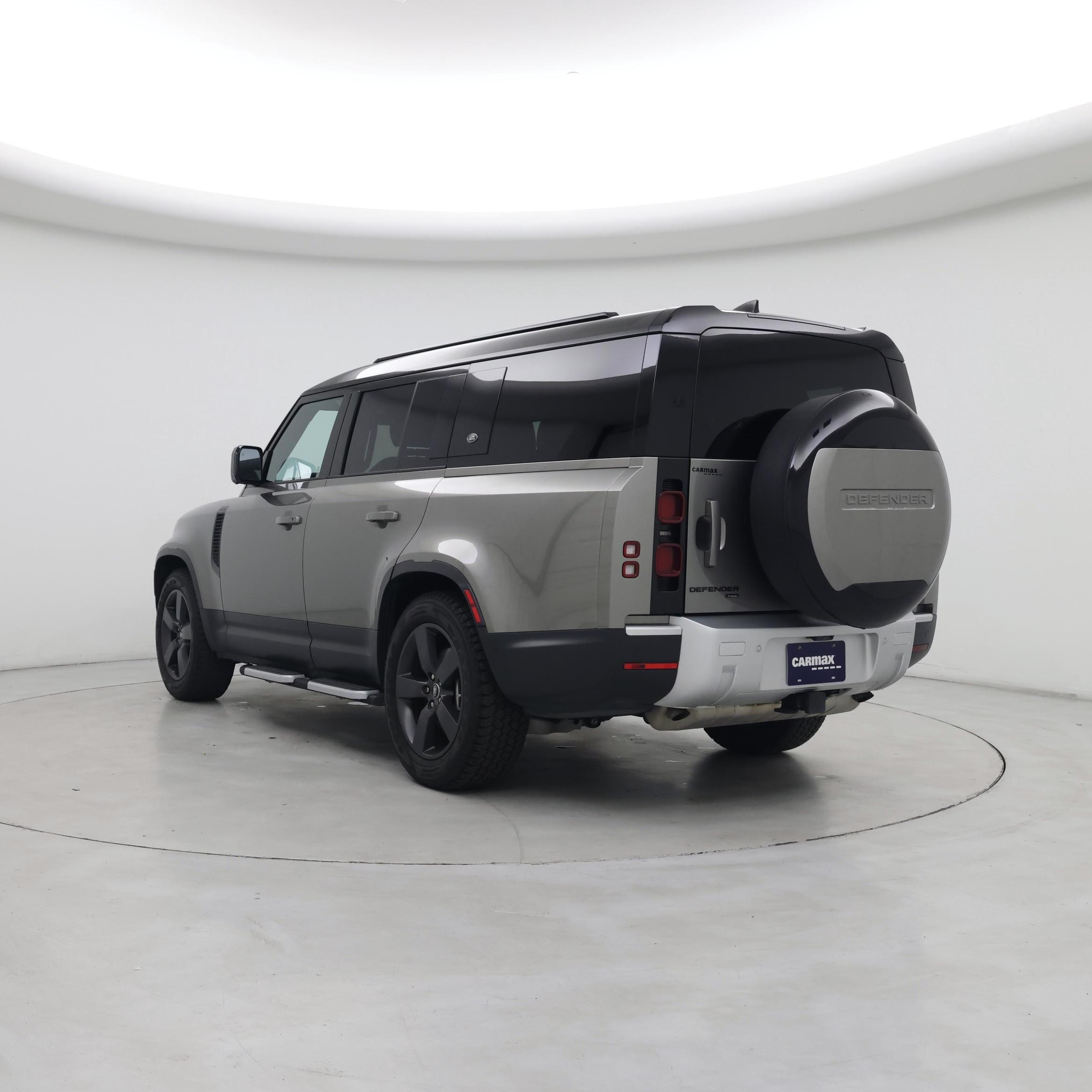 Thumbnail: 2023 Land Rover Defender - 2