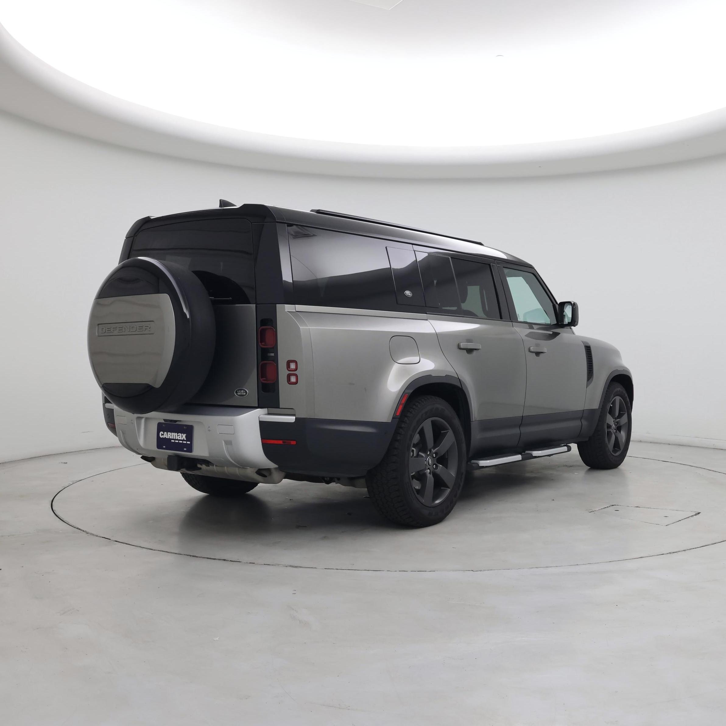 Thumbnail: 2023 Land Rover Defender - 8