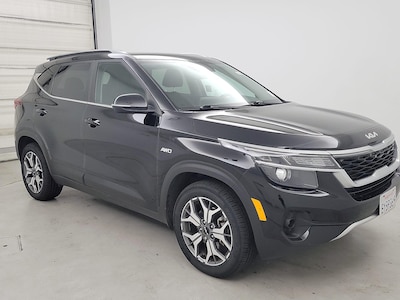 Black 2022 Kia Seltos EX