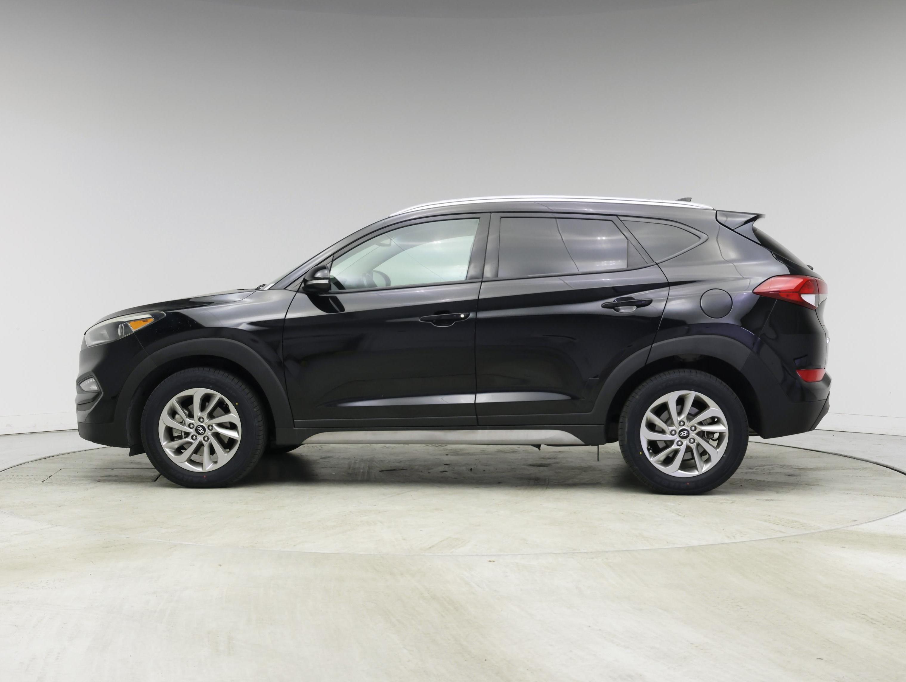 Thumbnail: 2018 Hyundai Tucson - 3