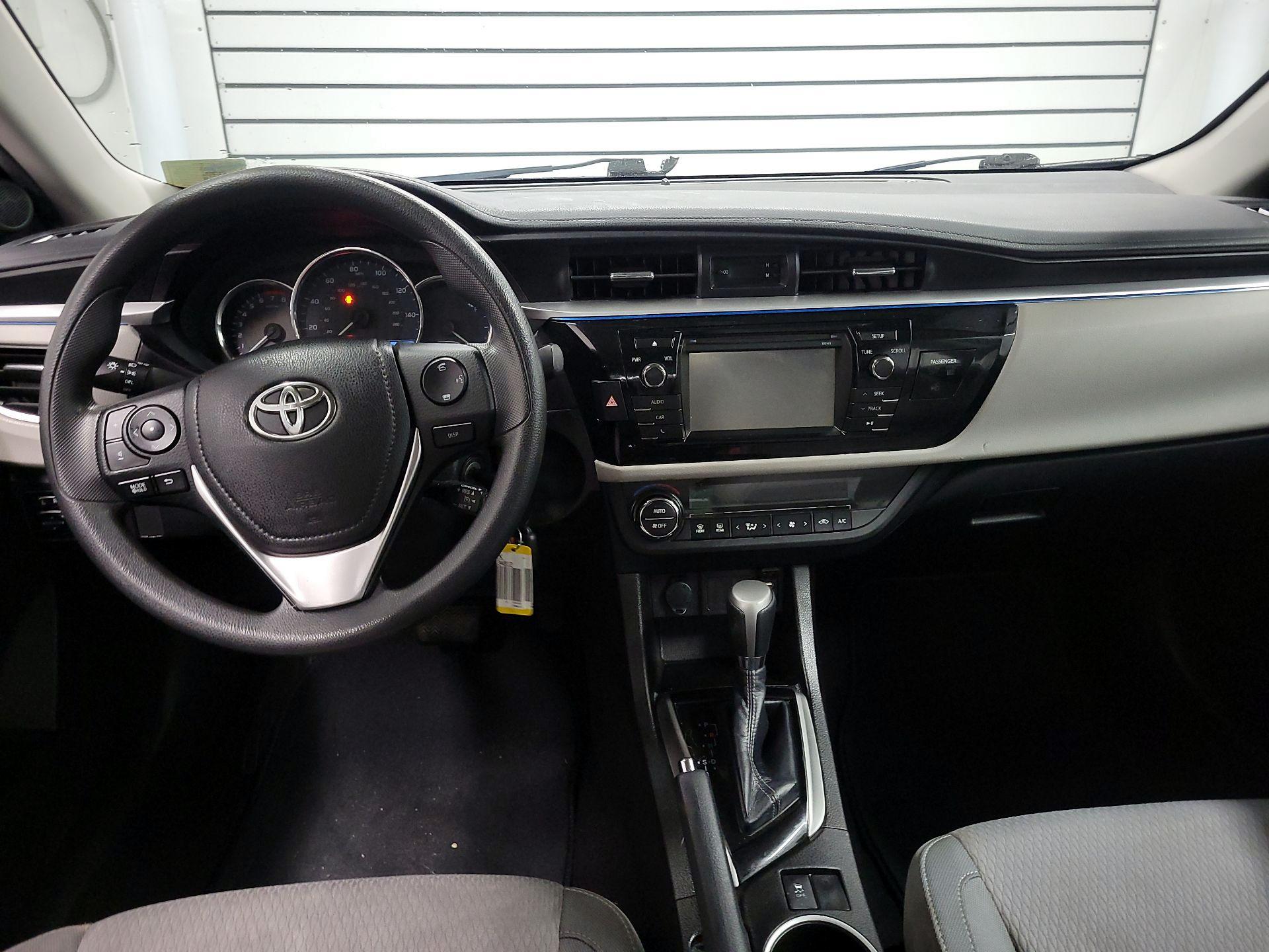 Thumbnail: 2014 Toyota Corolla - 9