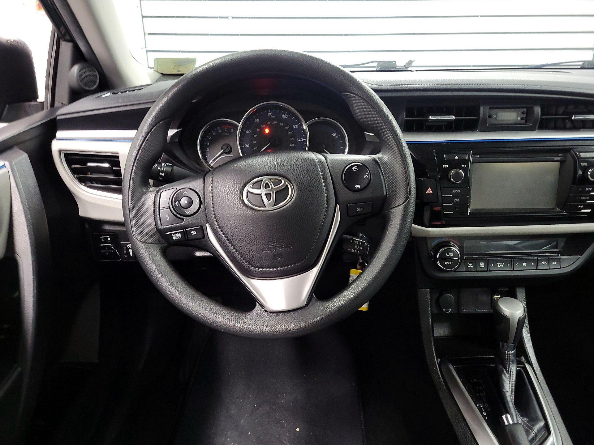 Thumbnail: 2014 Toyota Corolla - 10