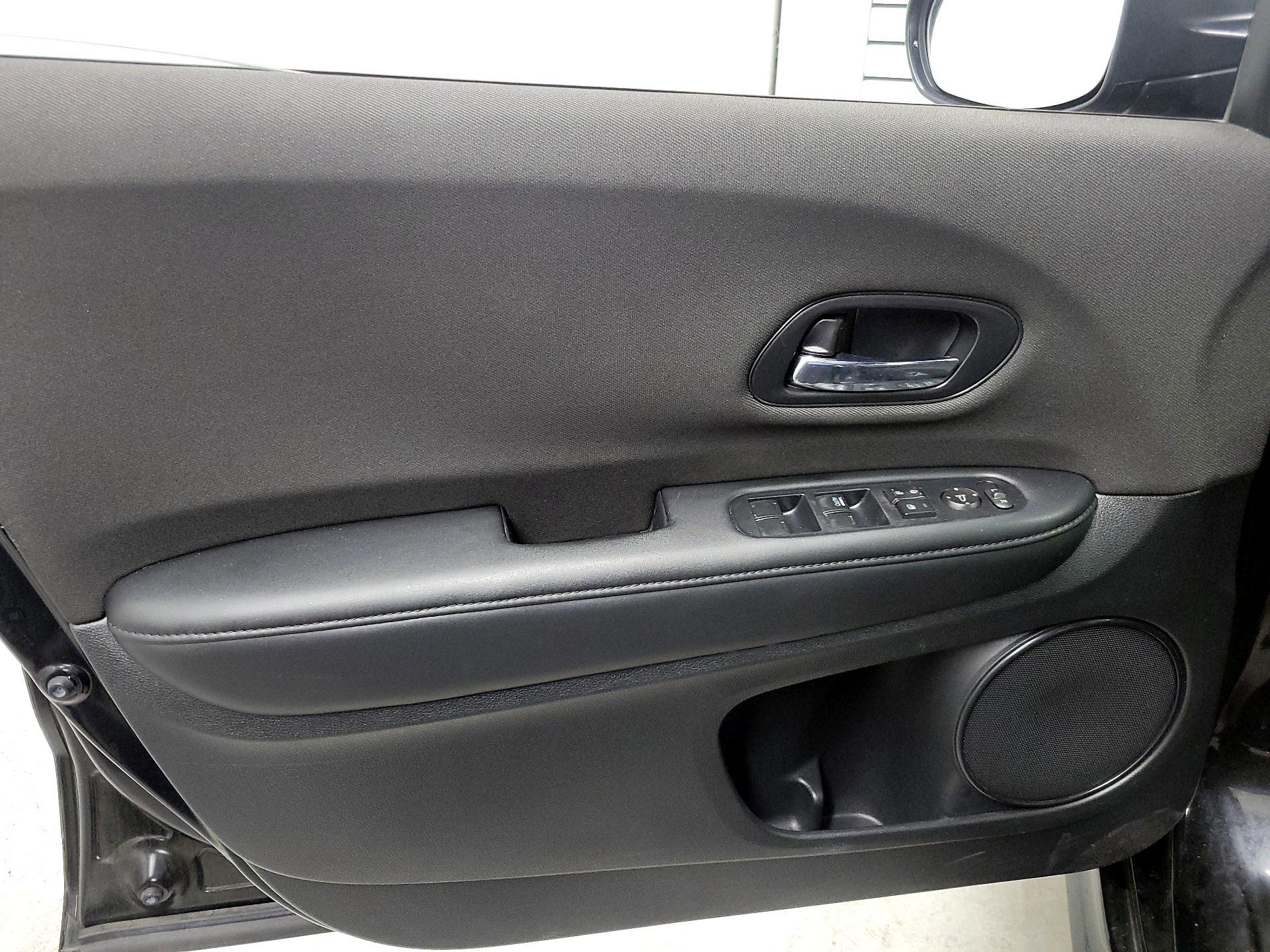 Thumbnail: 2019 Honda HR-V - 12