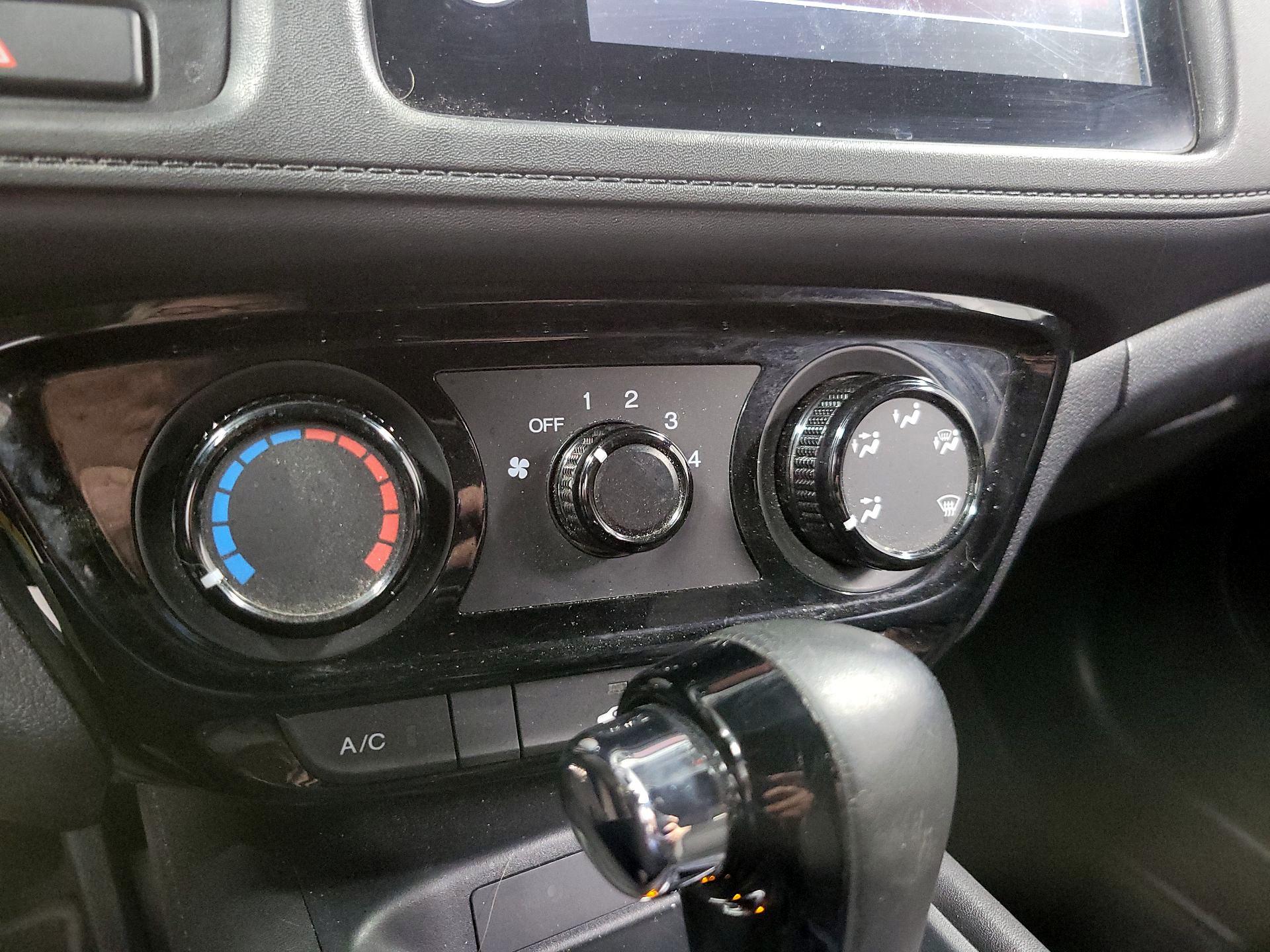 Thumbnail: 2019 Honda HR-V - 16