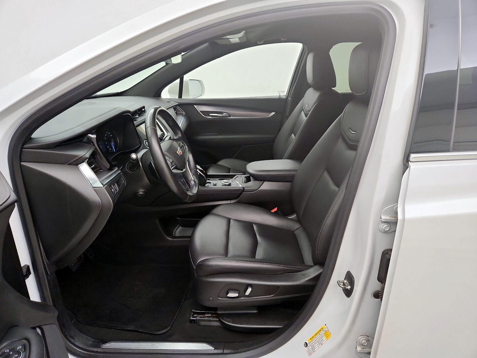 Thumbnail: 2020 Cadillac XT5 - 11