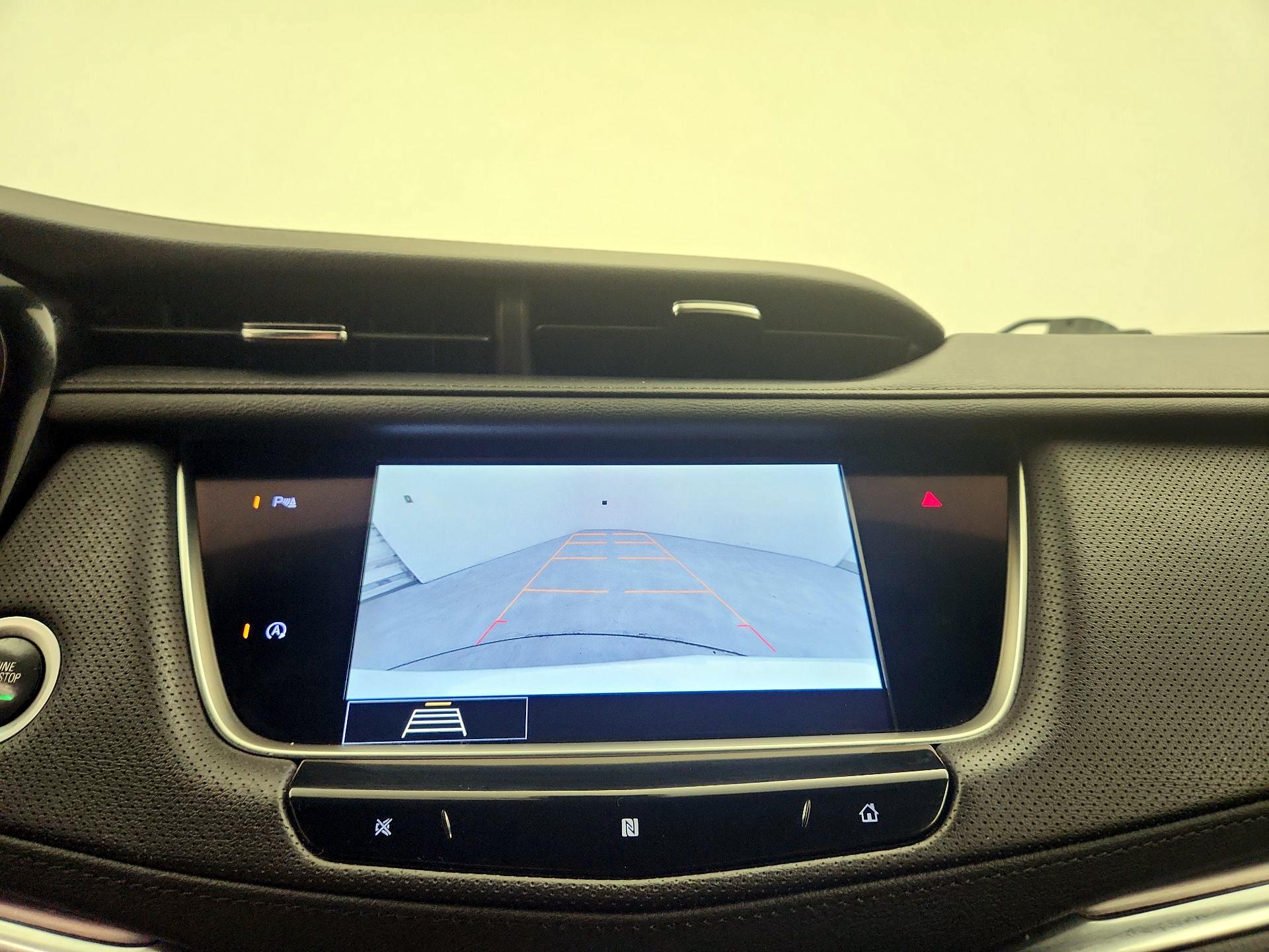 Thumbnail: 2020 Cadillac XT5 - 14