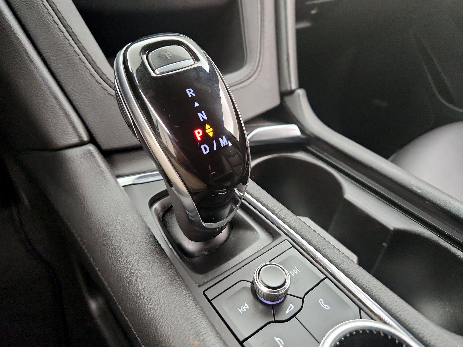 Thumbnail: 2020 Cadillac XT5 - 17