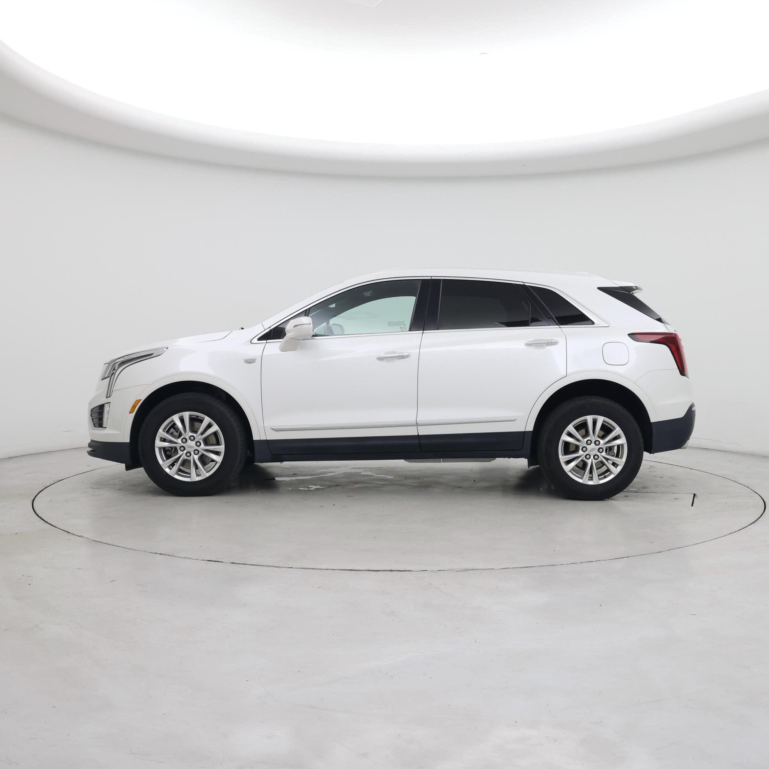 Thumbnail: 2020 Cadillac XT5 - 3