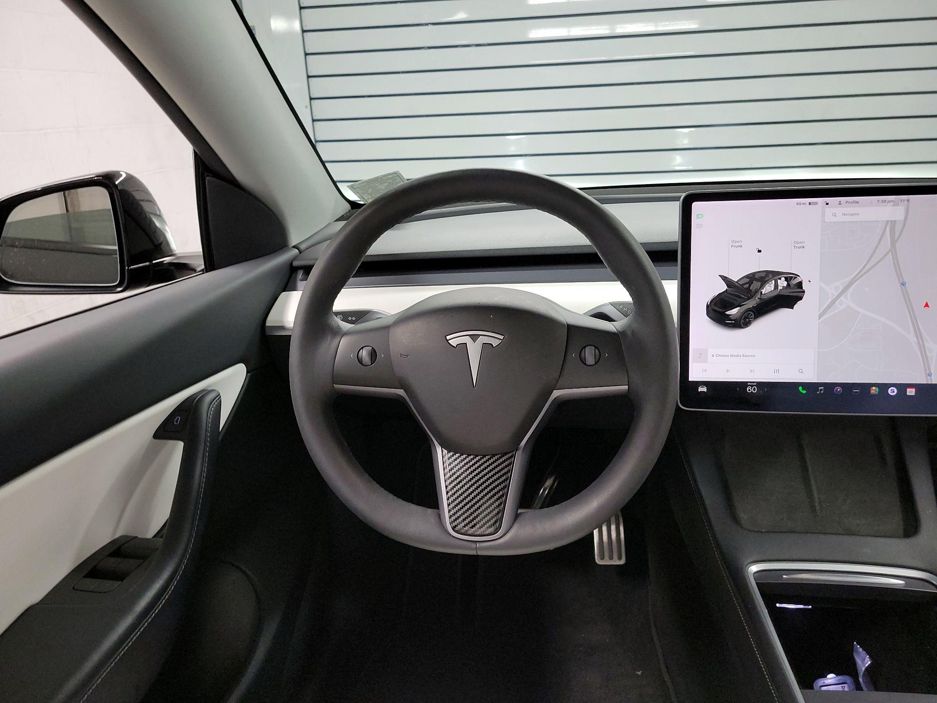 Thumbnail: 2022 Tesla Model Y - 10