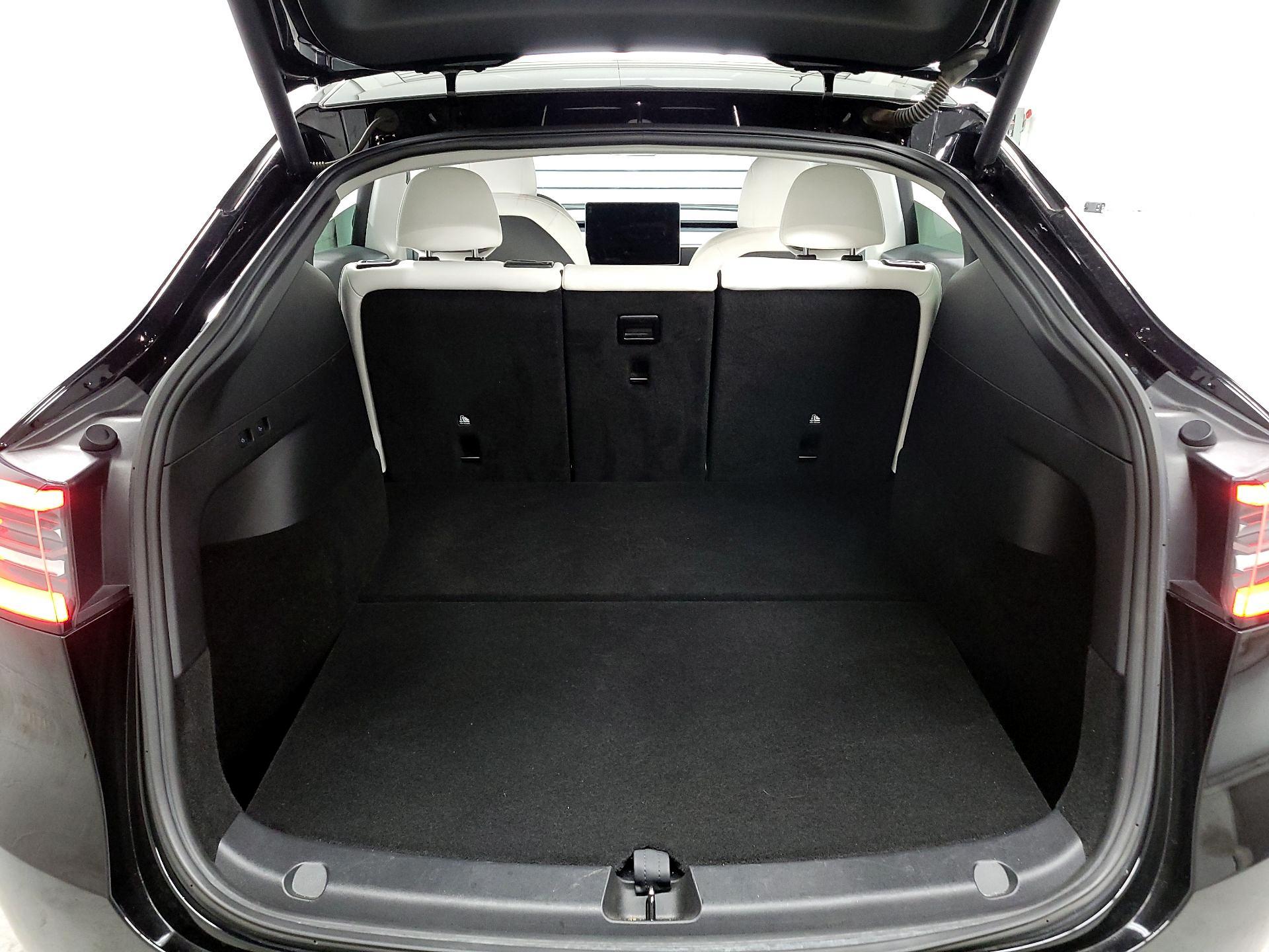 Thumbnail: 2022 Tesla Model Y - 18