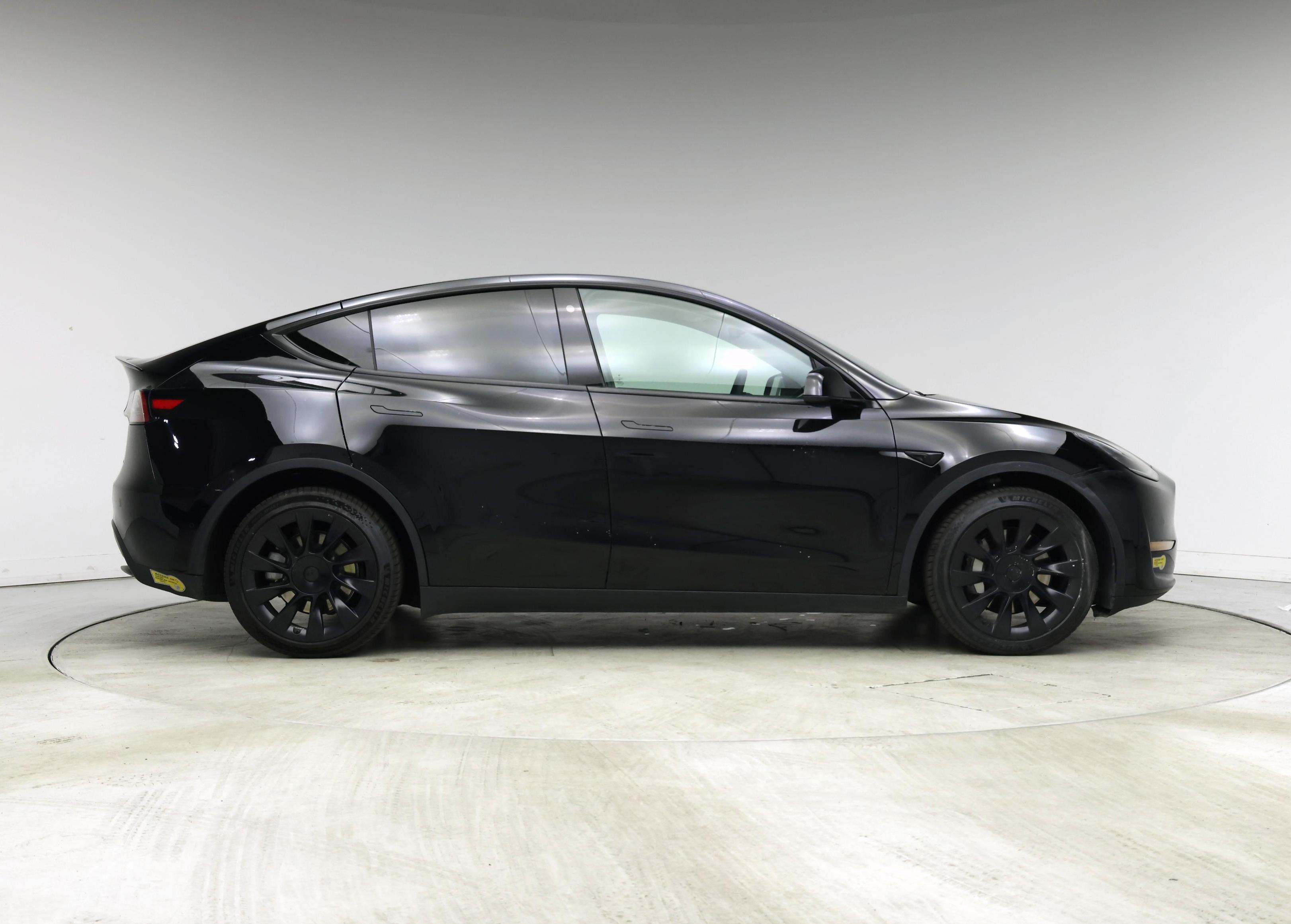 Thumbnail: 2022 Tesla Model Y - 7