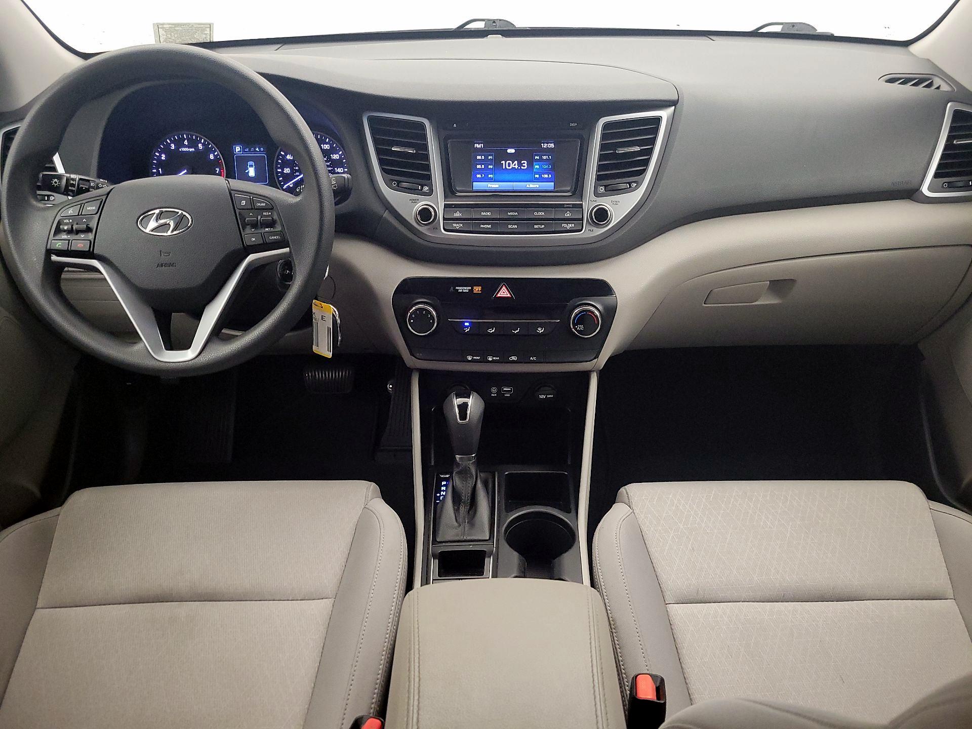 Thumbnail: 2017 Hyundai Tucson - 9