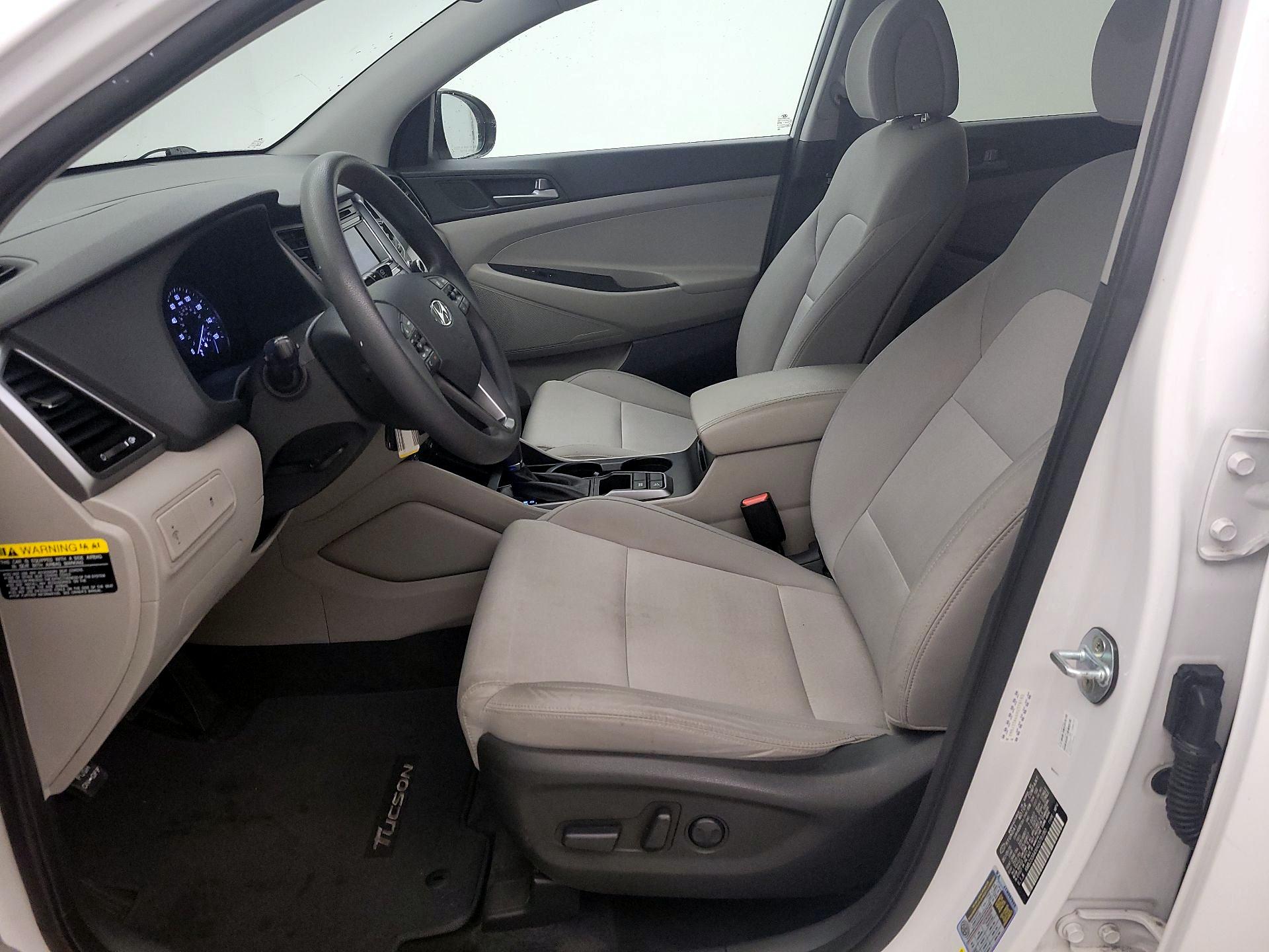 Thumbnail: 2017 Hyundai Tucson - 11