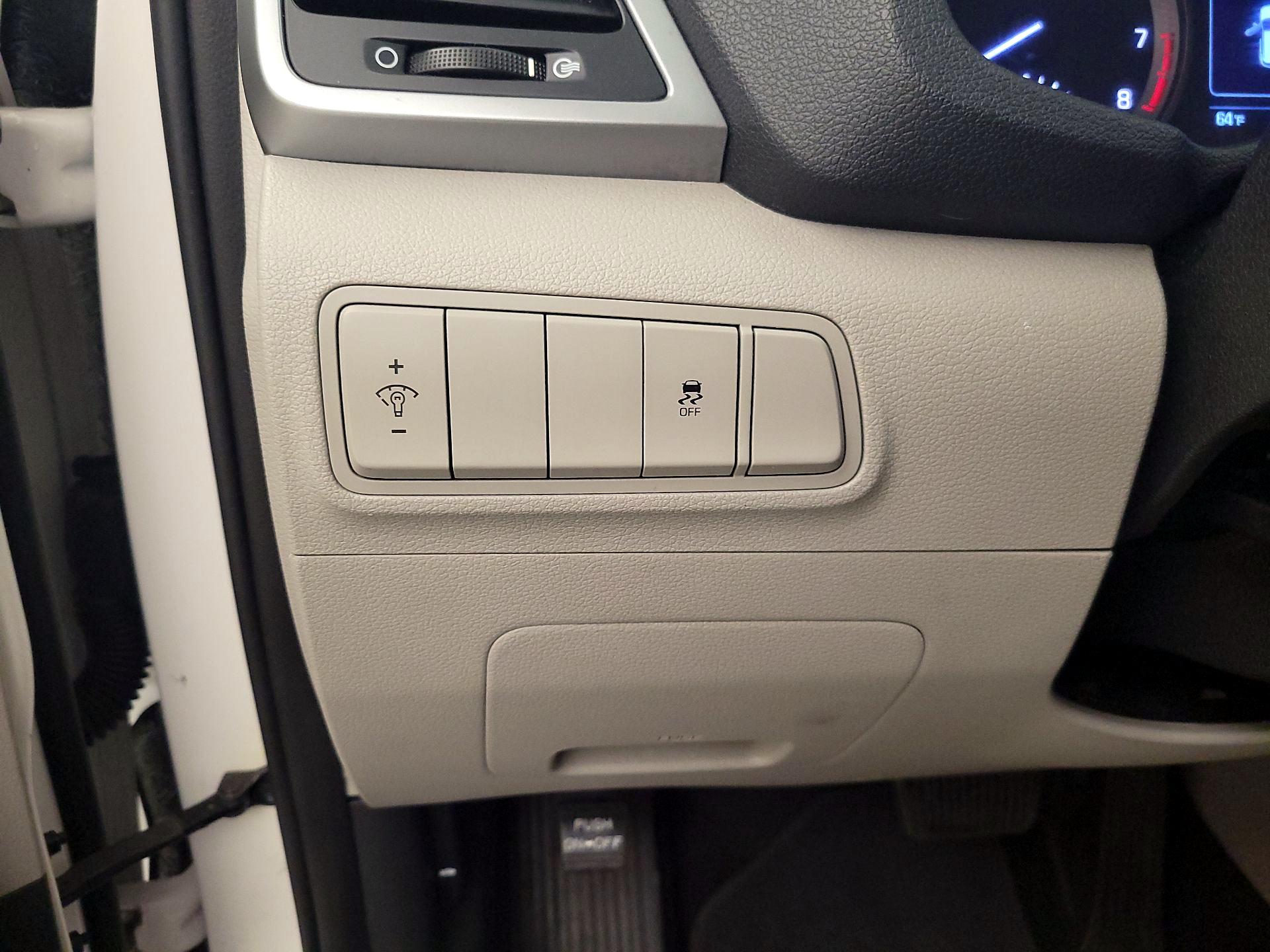 Thumbnail: 2017 Hyundai Tucson - 13