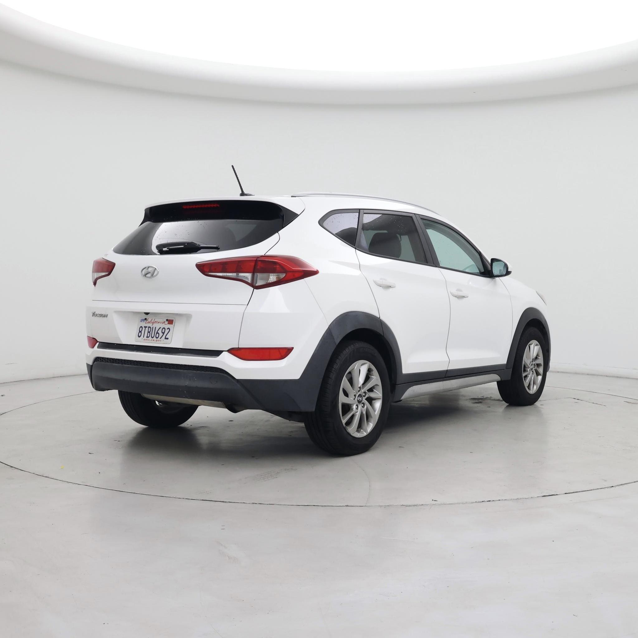 Thumbnail: 2017 Hyundai Tucson - 8